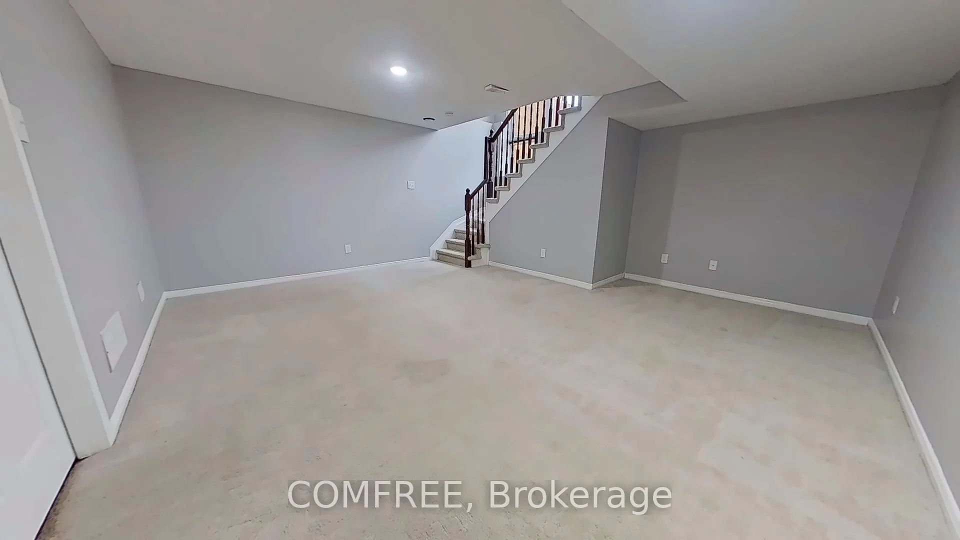 26 Dundalk Private