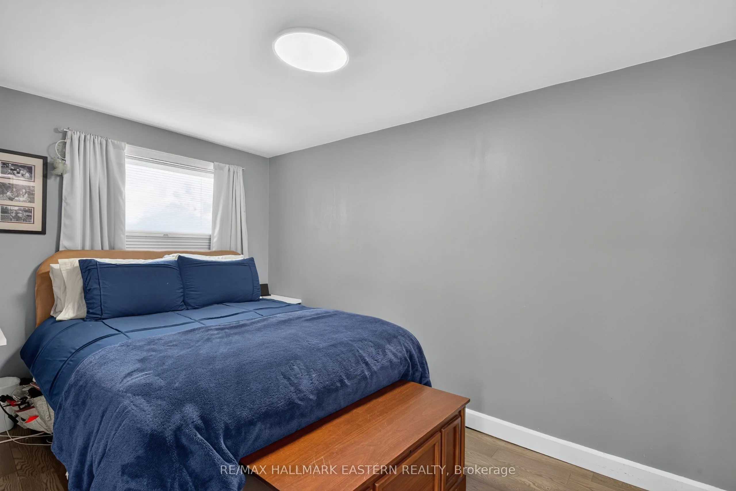 563 Howden Street