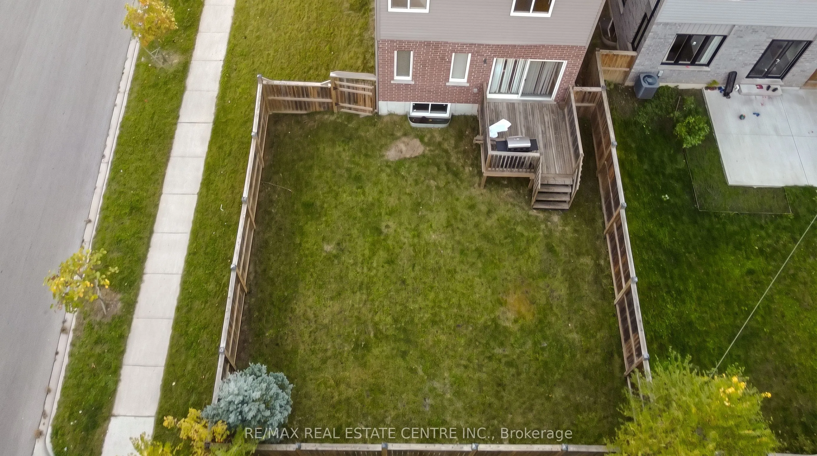 91 Yvonne Crescent