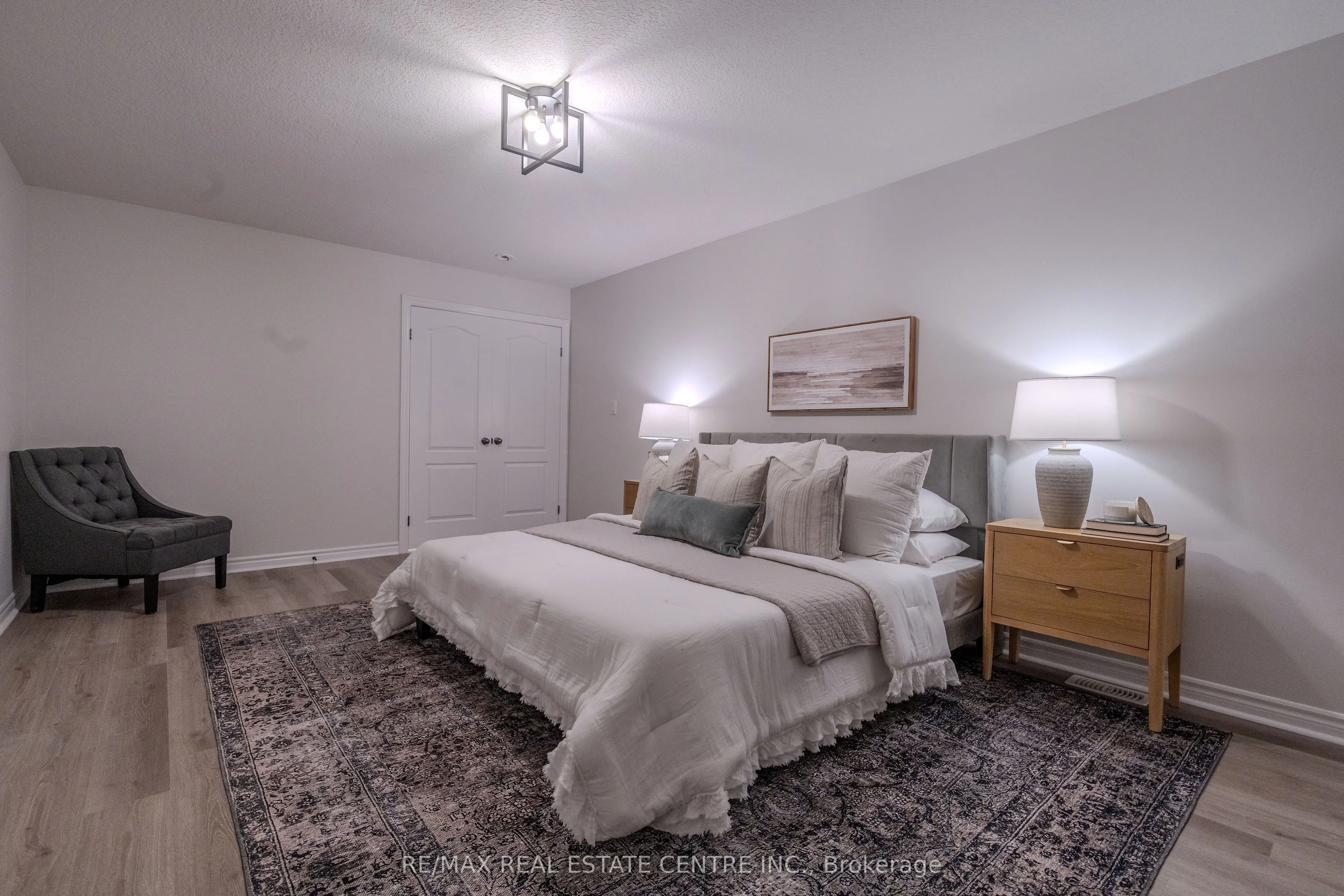 91 Yvonne Crescent