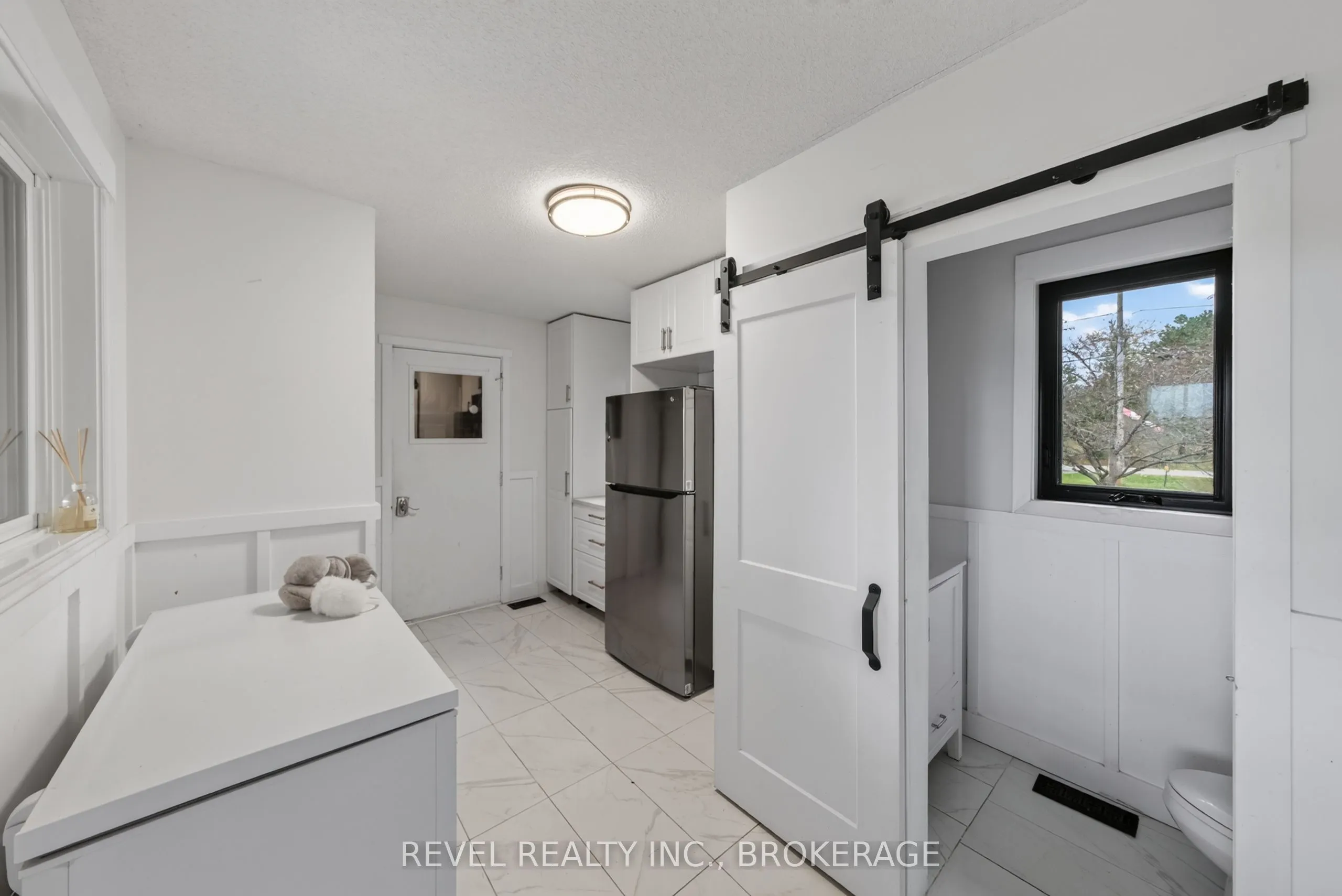 3321 Silverwood Drive