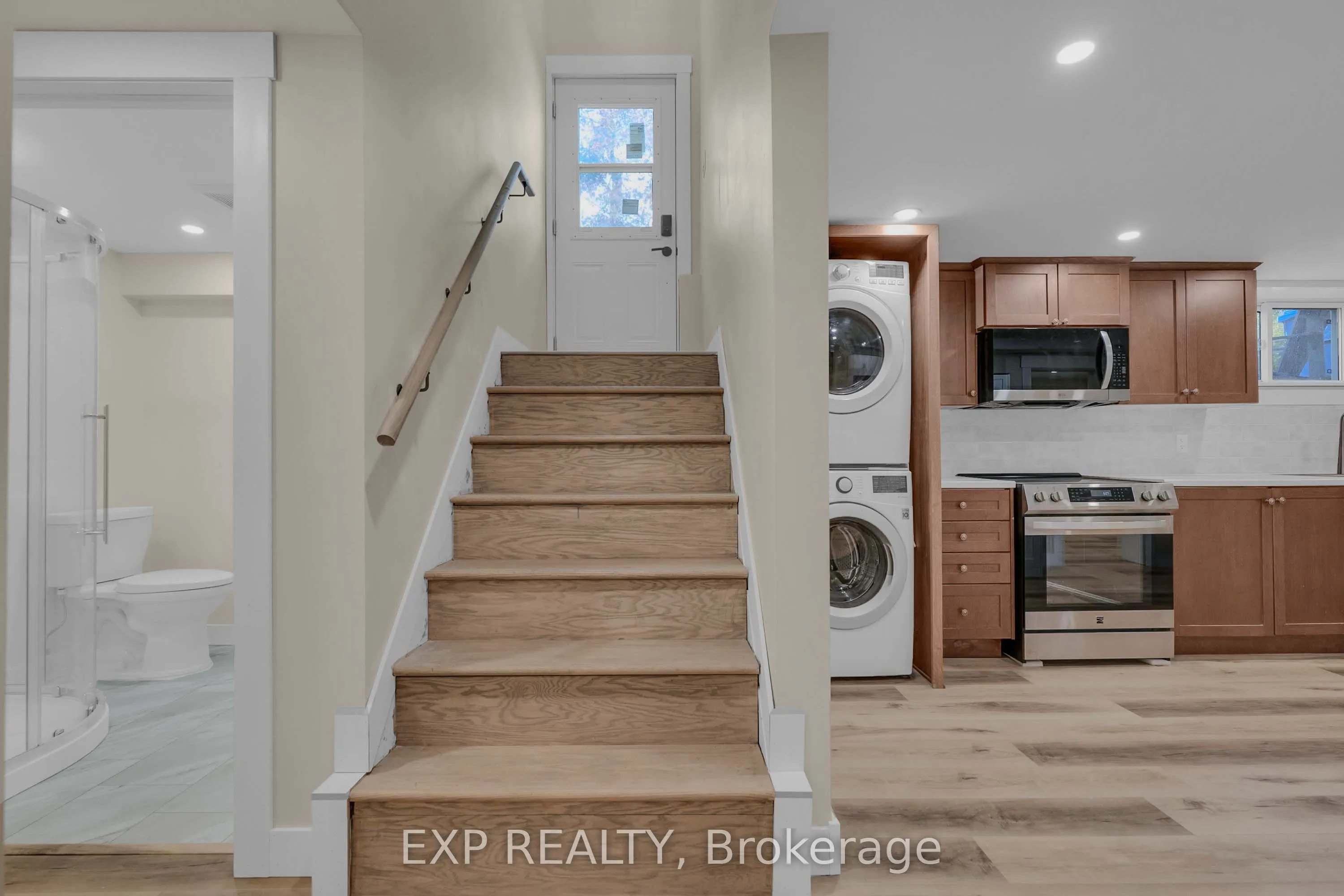314 First Avenue E #(LOWER LEVEL)
