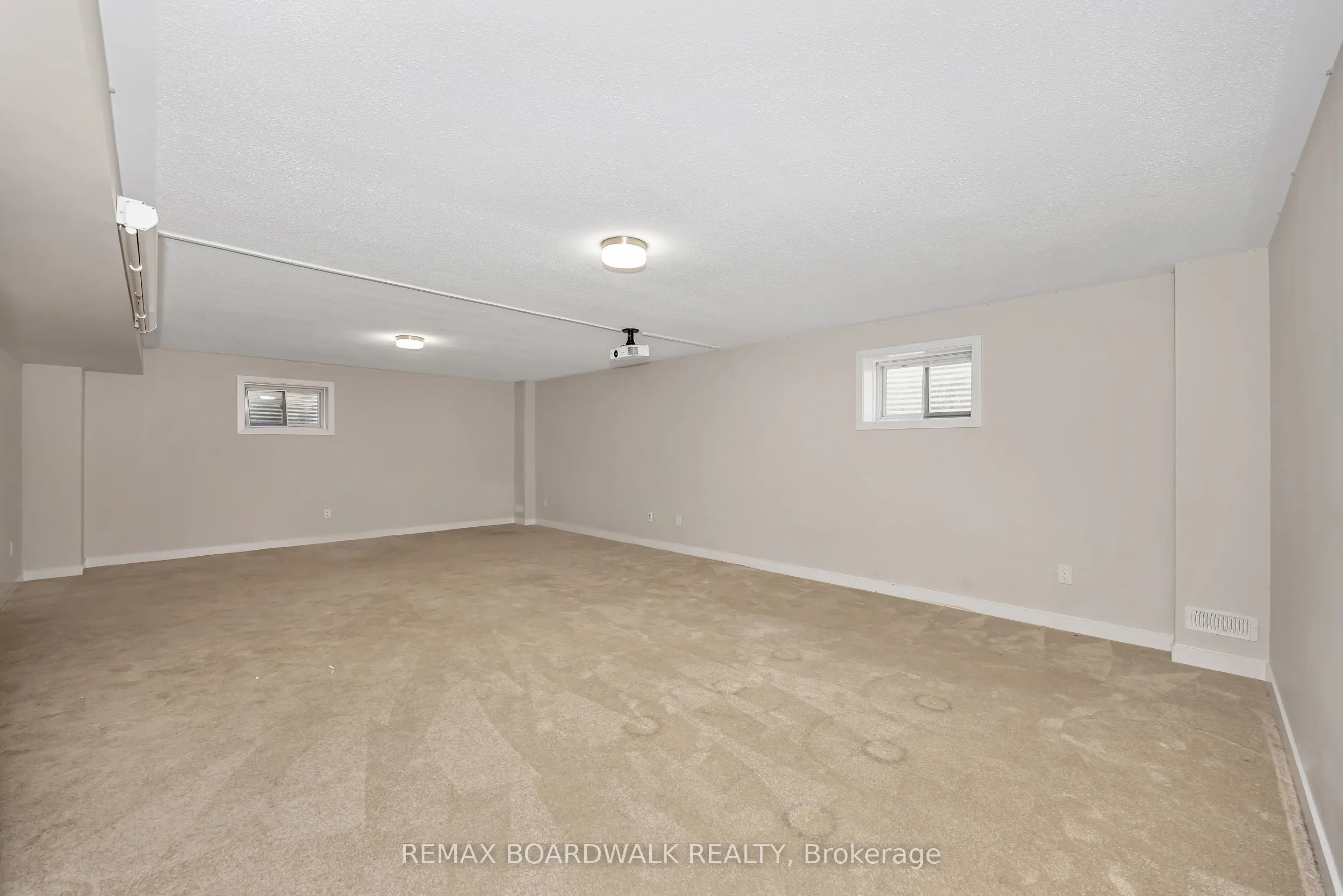 125 Hackamore Crescent