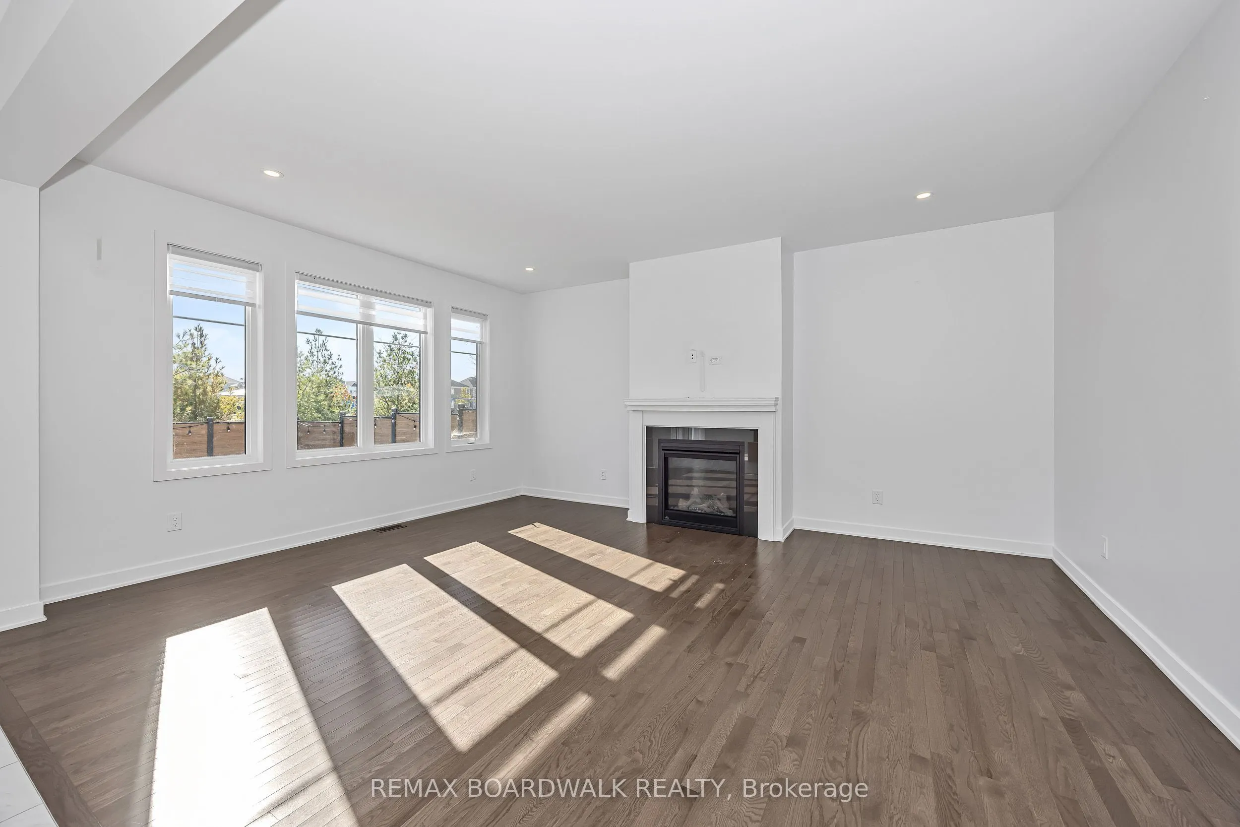 125 Hackamore Crescent