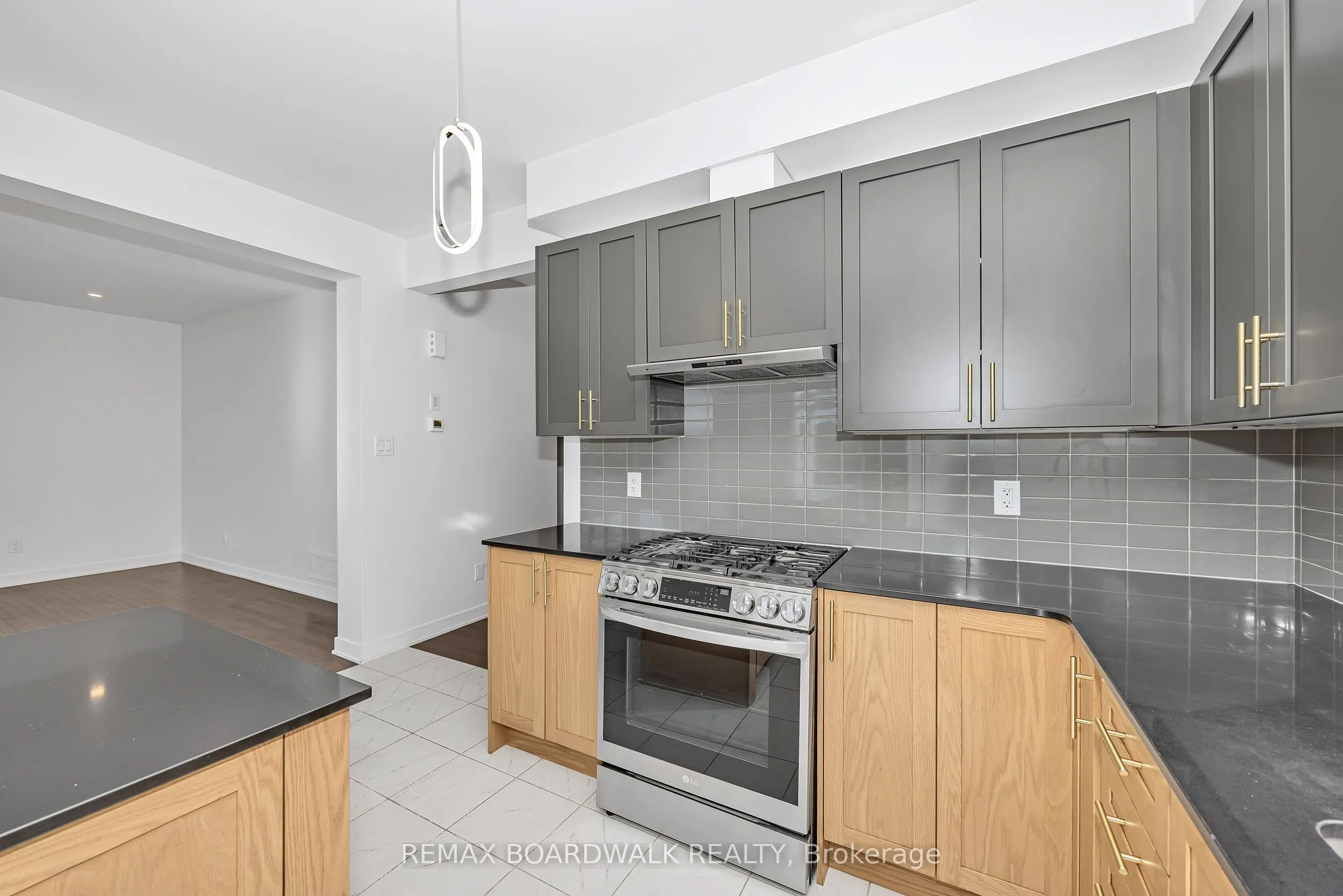 125 Hackamore Crescent