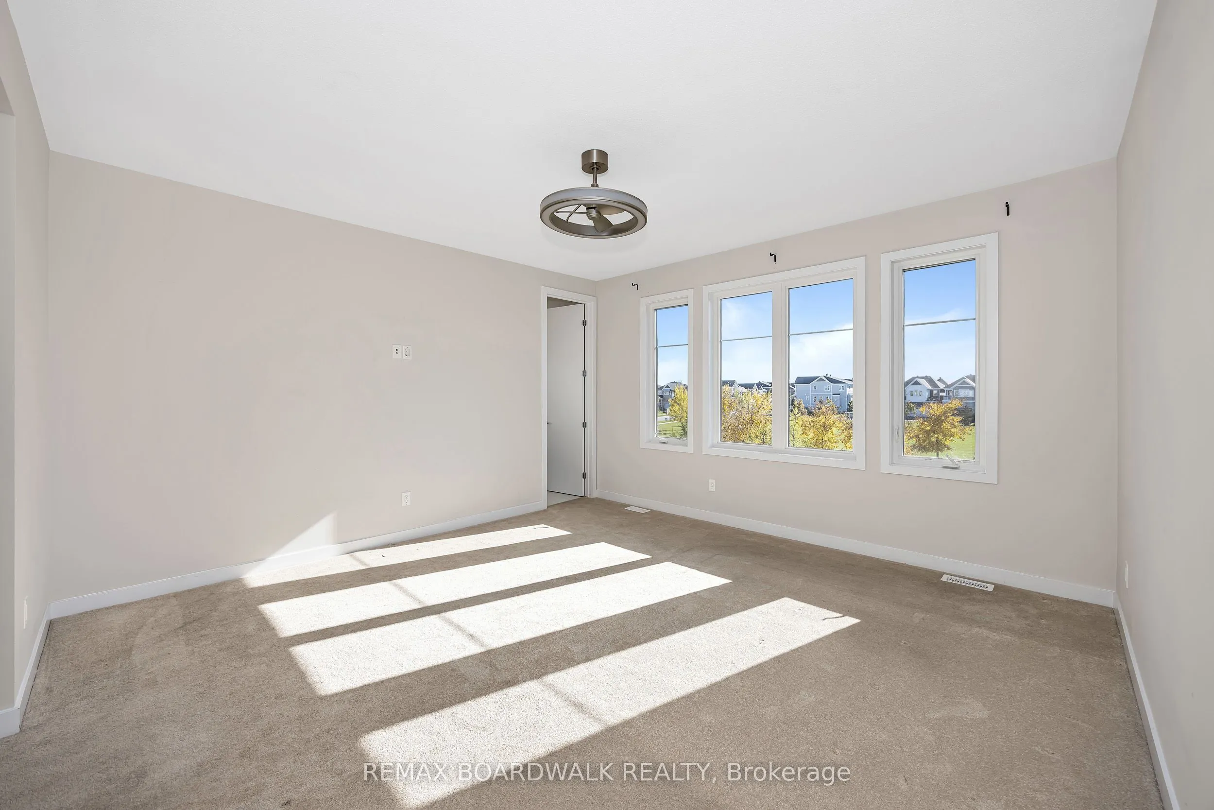 125 Hackamore Crescent