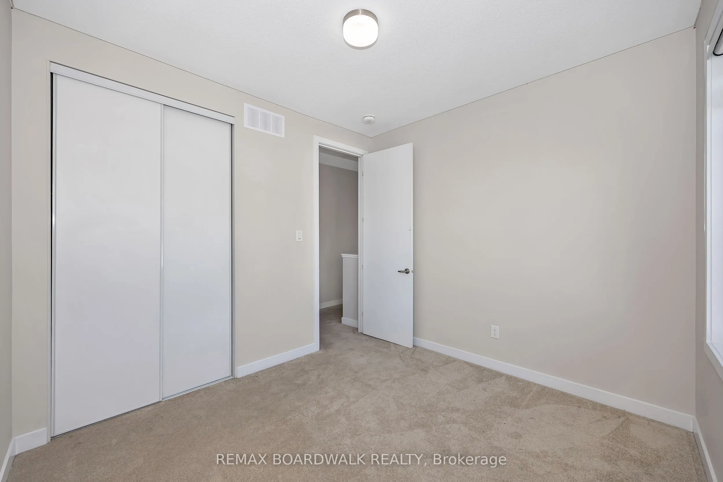 125 Hackamore Crescent