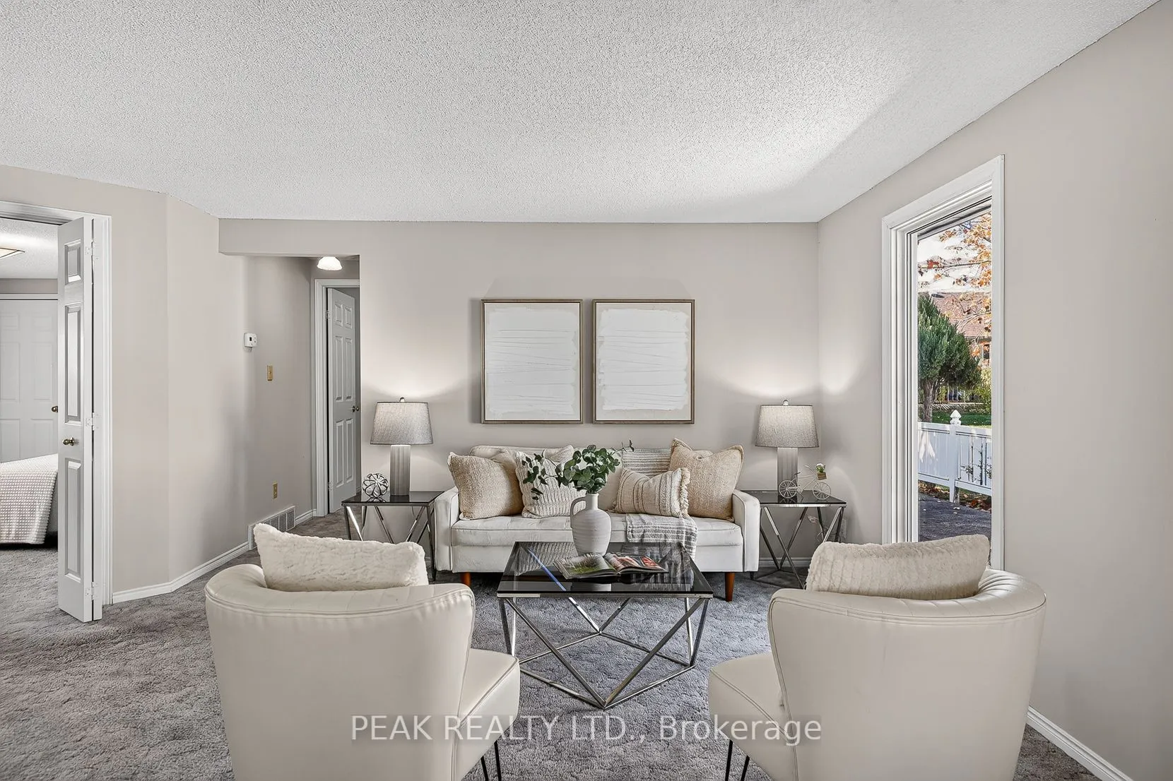 2 Garden Place