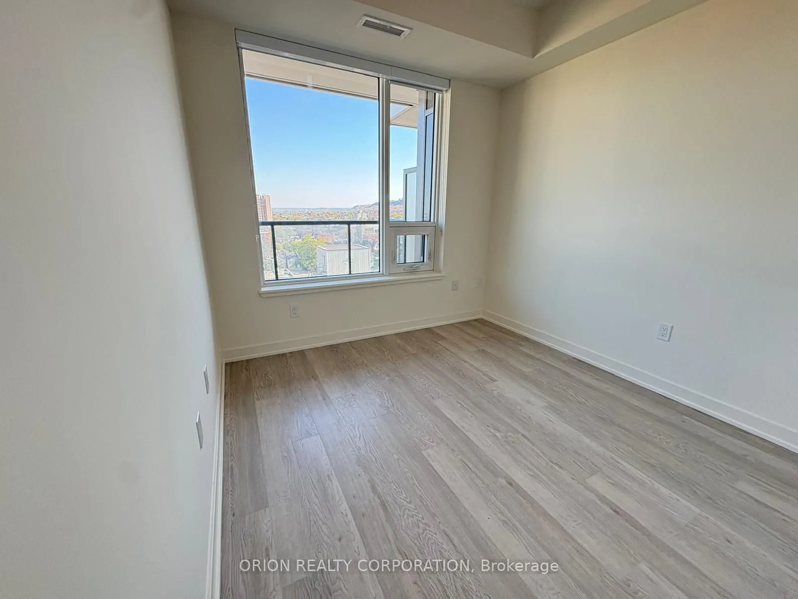 212 King William Street #1203