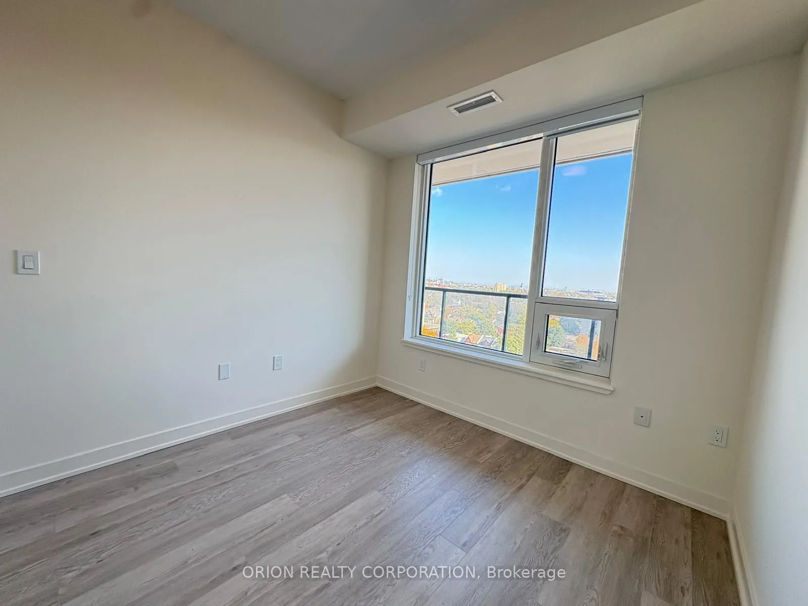 212 King William Street #1203