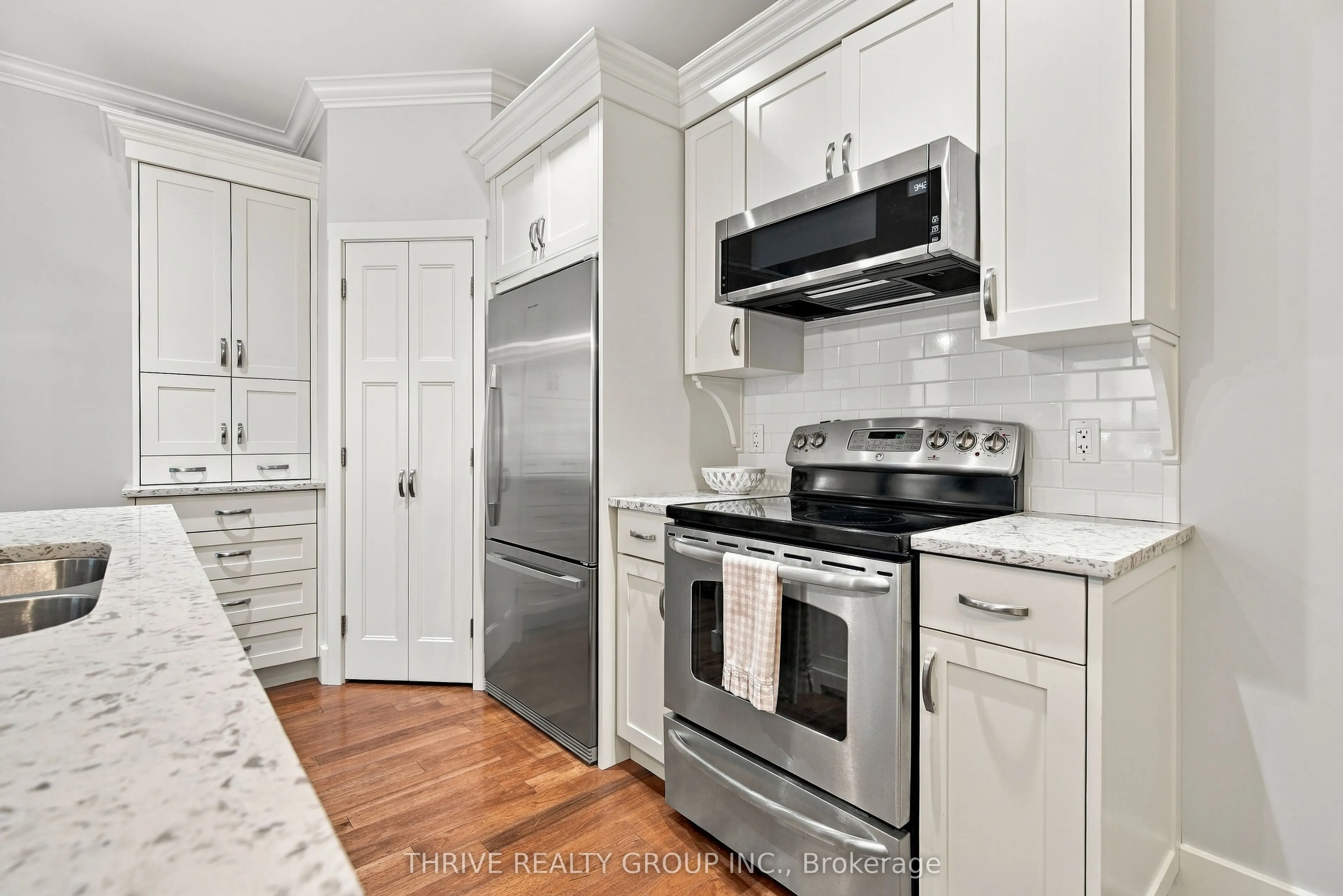 352 Ridout Street S #6