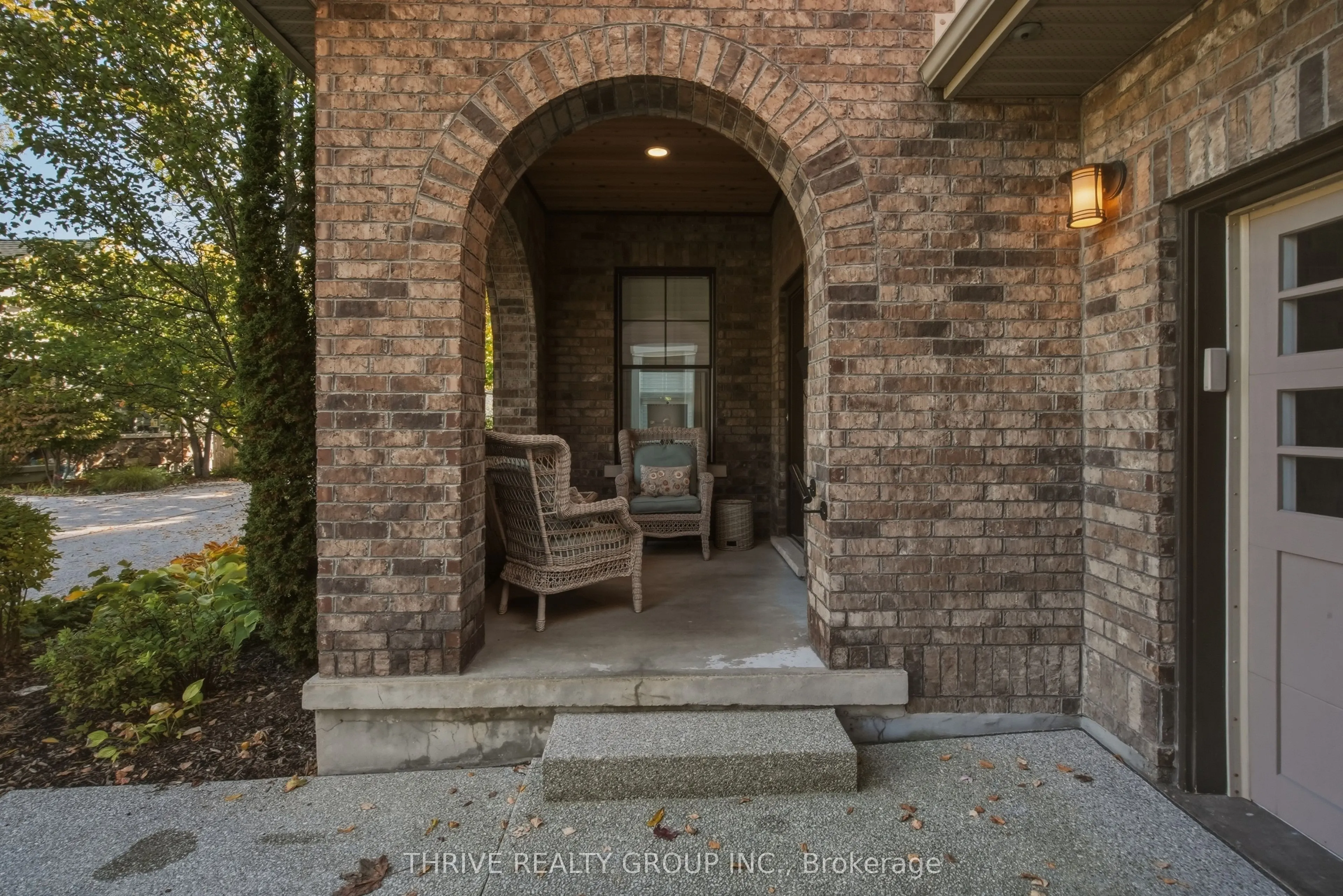 352 Ridout Street S #6