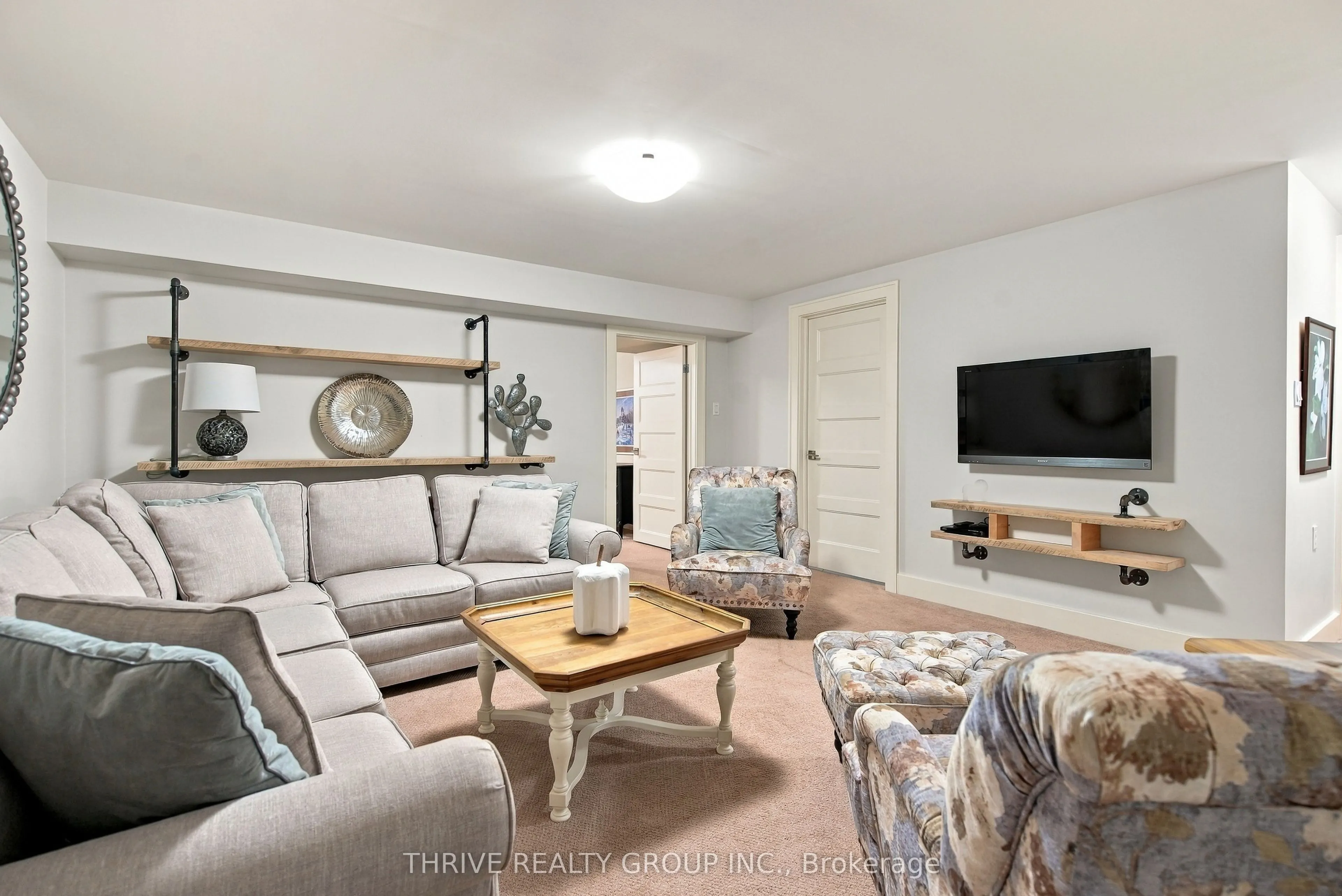 352 Ridout Street S #6