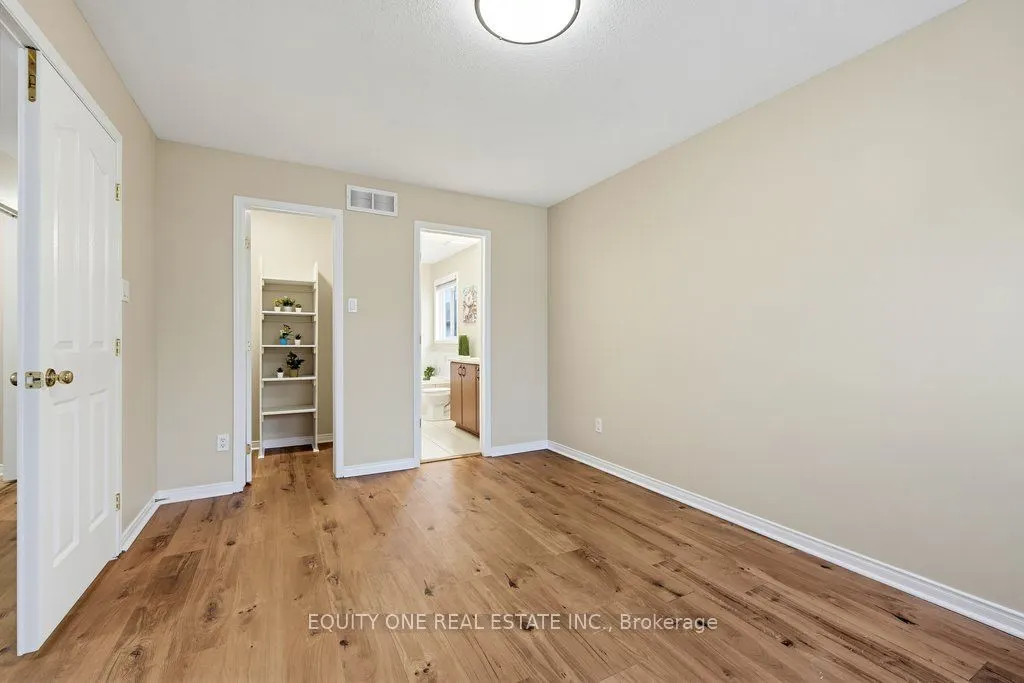 345 Applecross Crescent