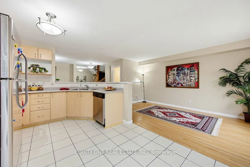 345 Applecross Crescent