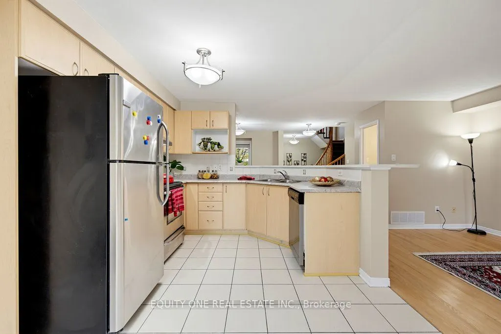 345 Applecross Crescent