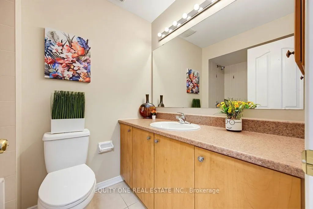 345 Applecross Crescent