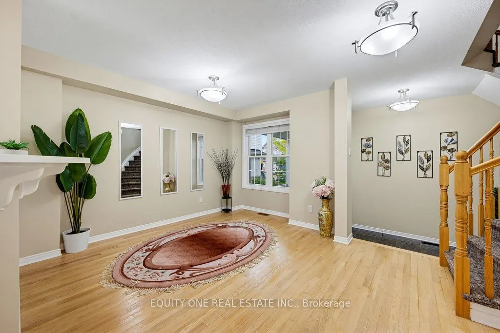 345 Applecross Crescent