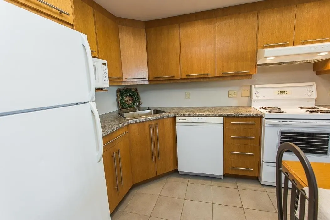 1139 Queen Street E #1107