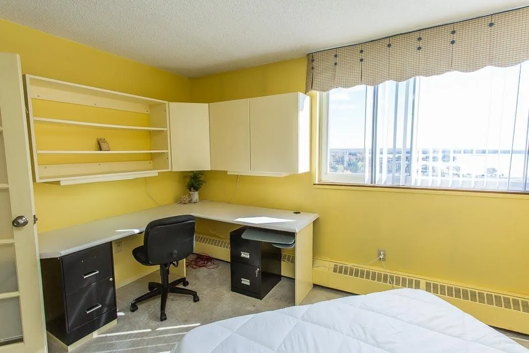 1139 Queen Street E #1107
