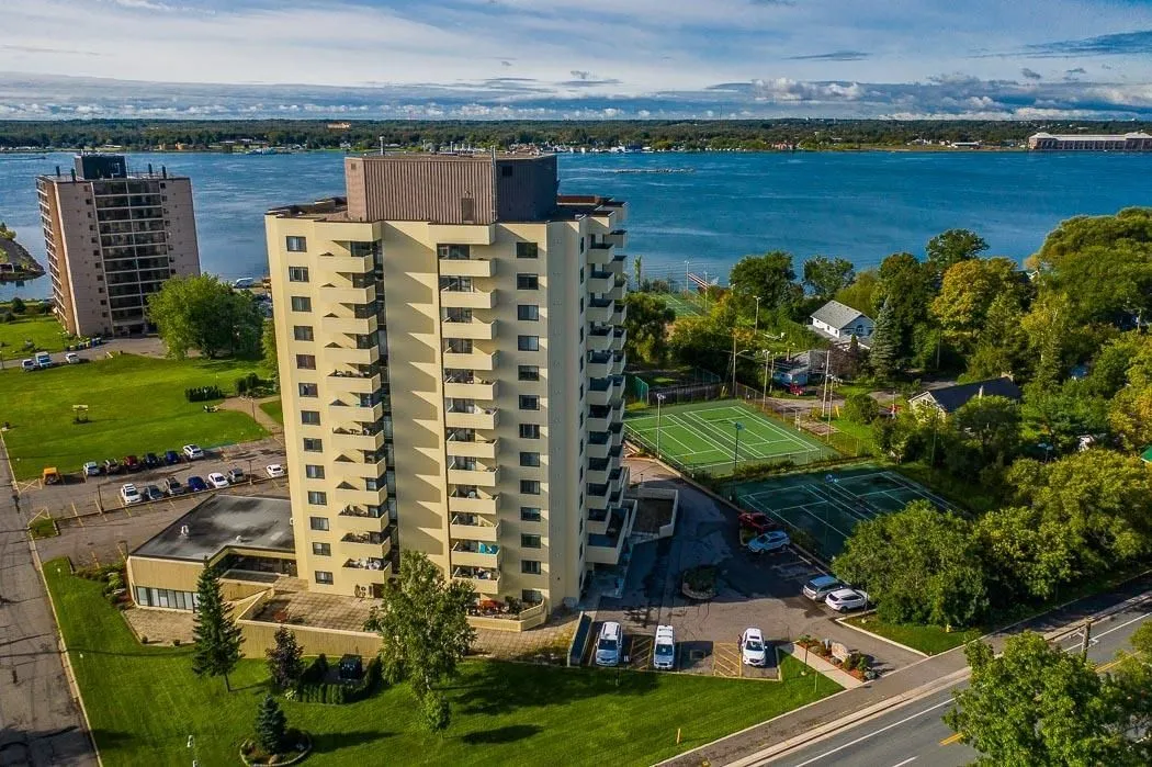 1139 Queen Street E #1107