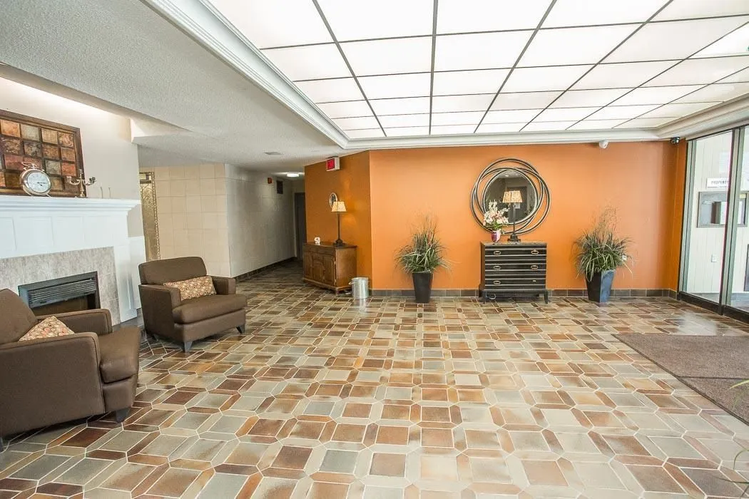 1139 Queen Street E #1107