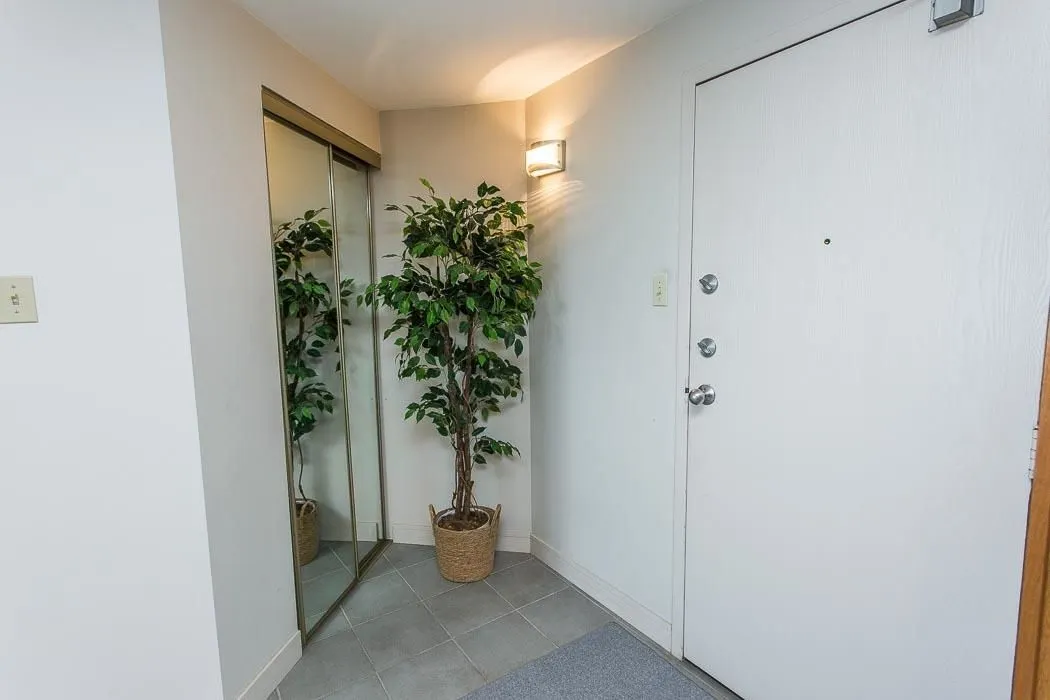 1139 Queen Street E #1107