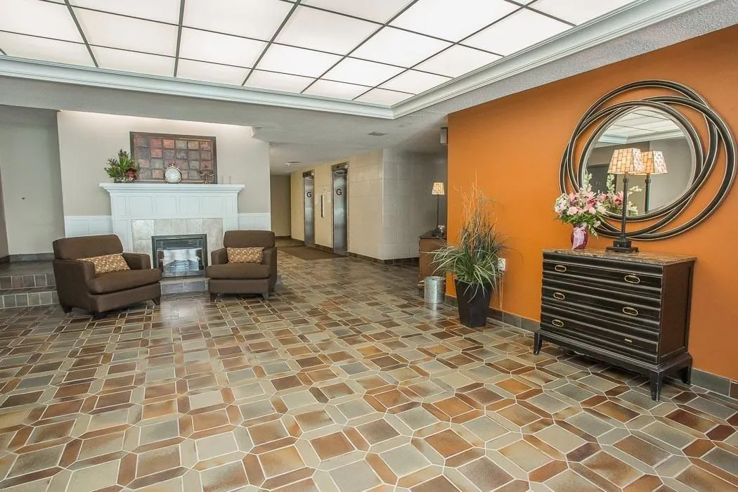 1139 Queen Street E #1107