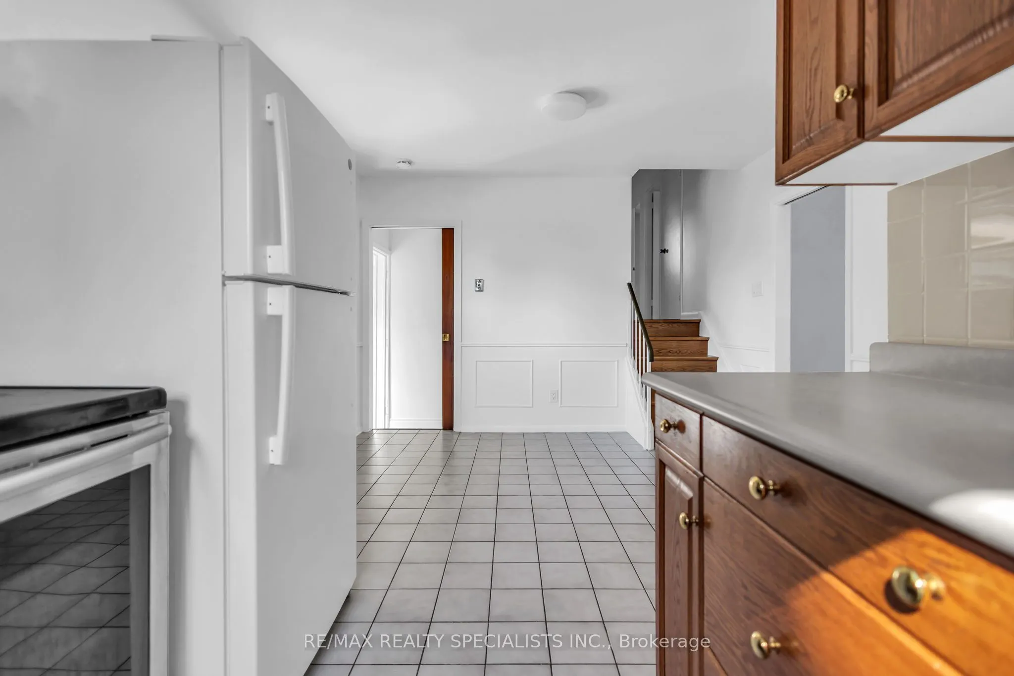 27 TOULON Crescent