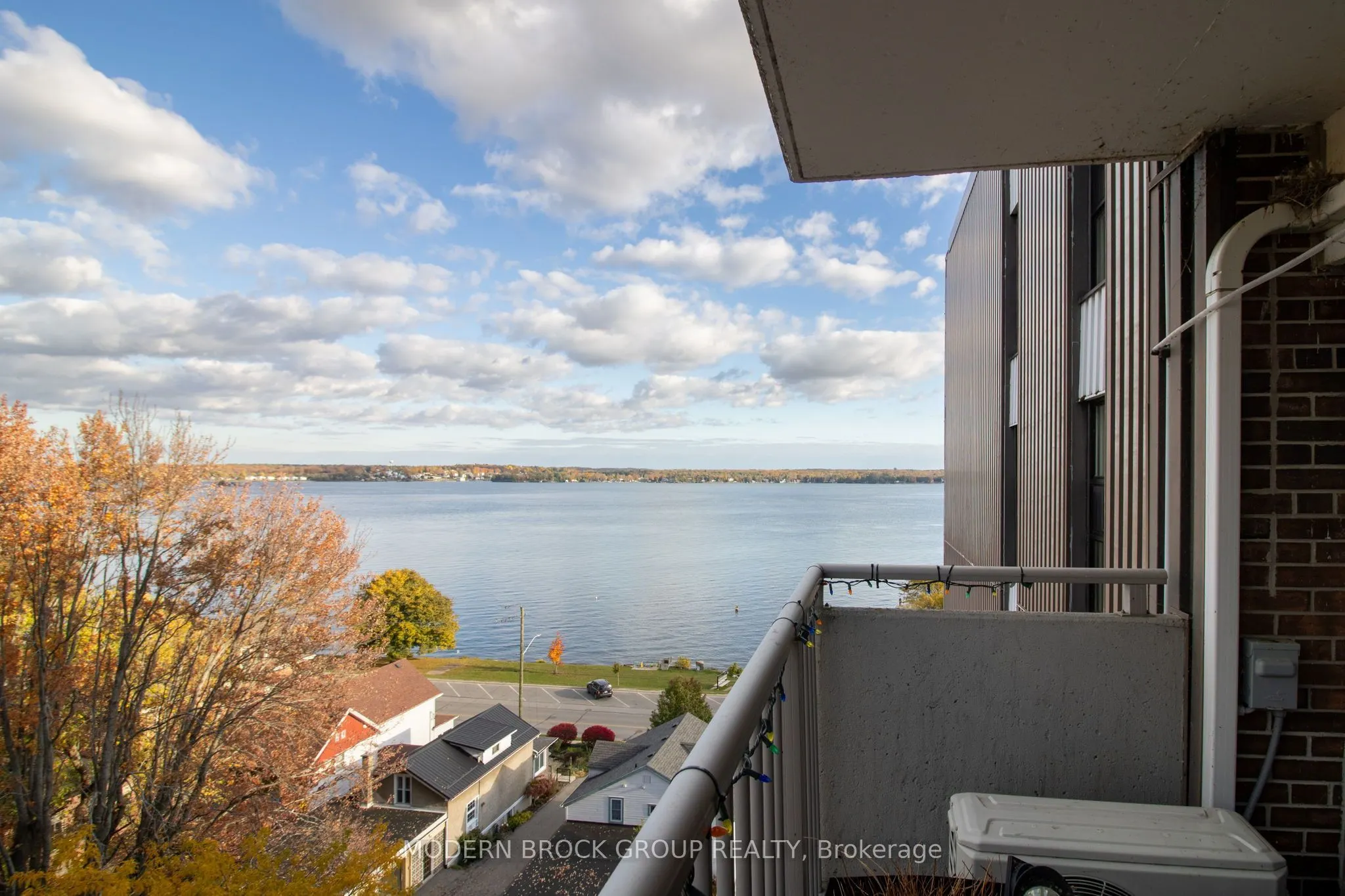 109 King Street E #902