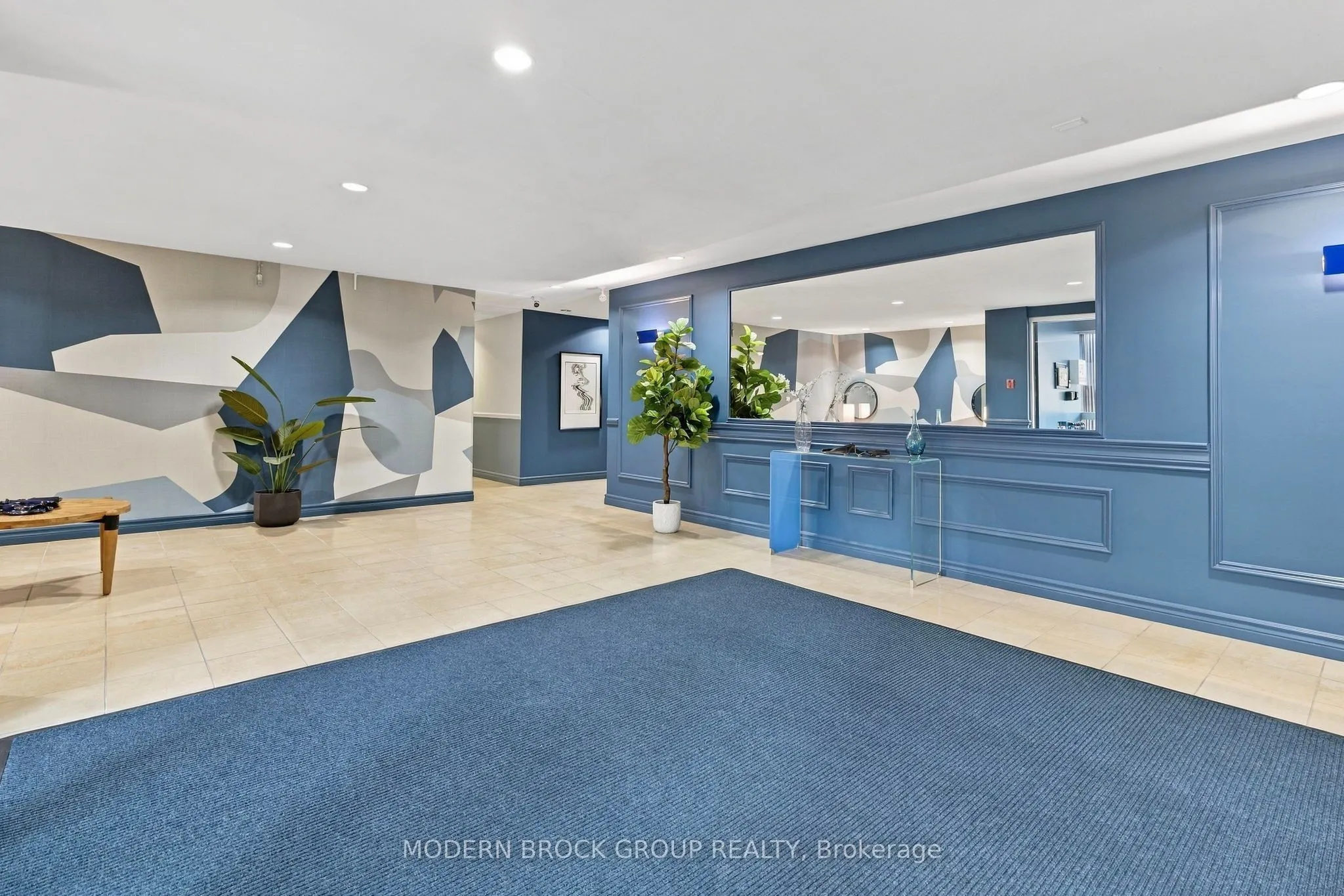 109 King Street E #902