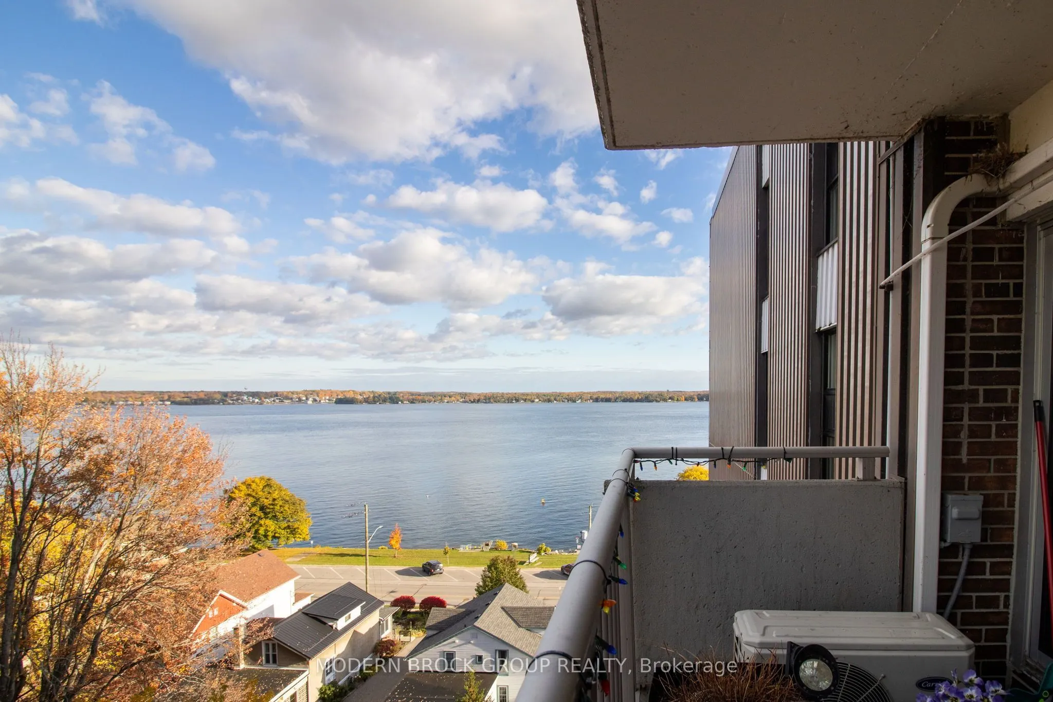 109 King Street E #902