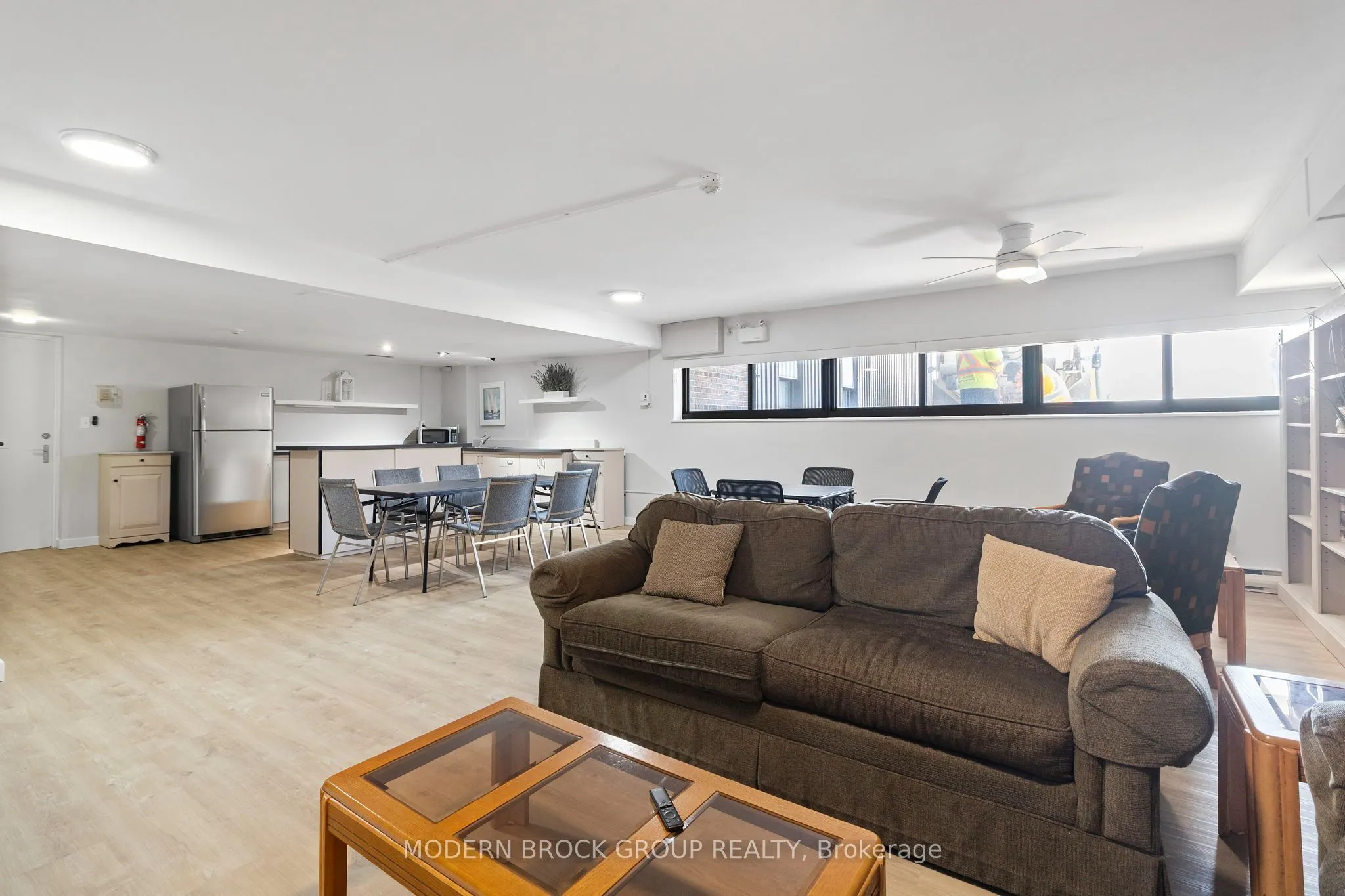 109 King Street E #902
