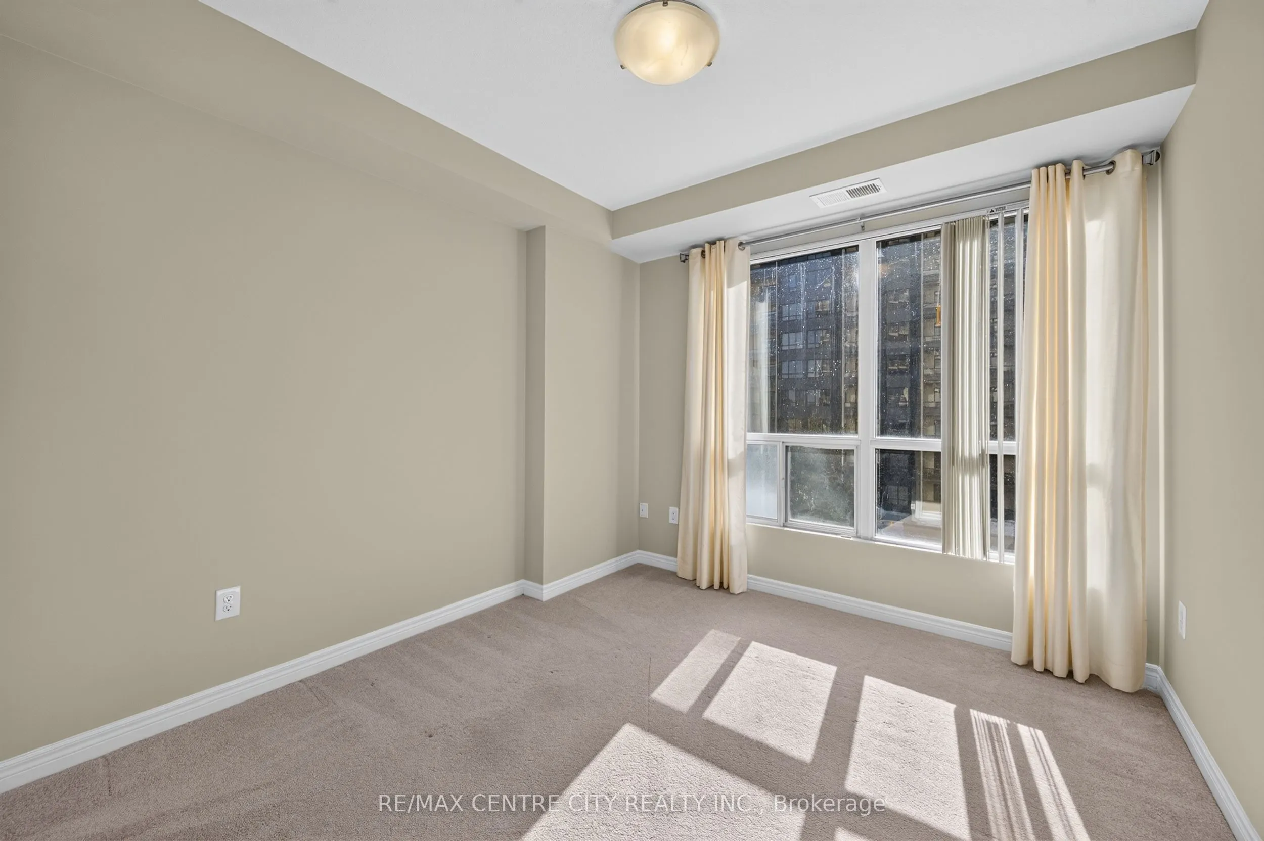 1030 CORONATION Drive #413