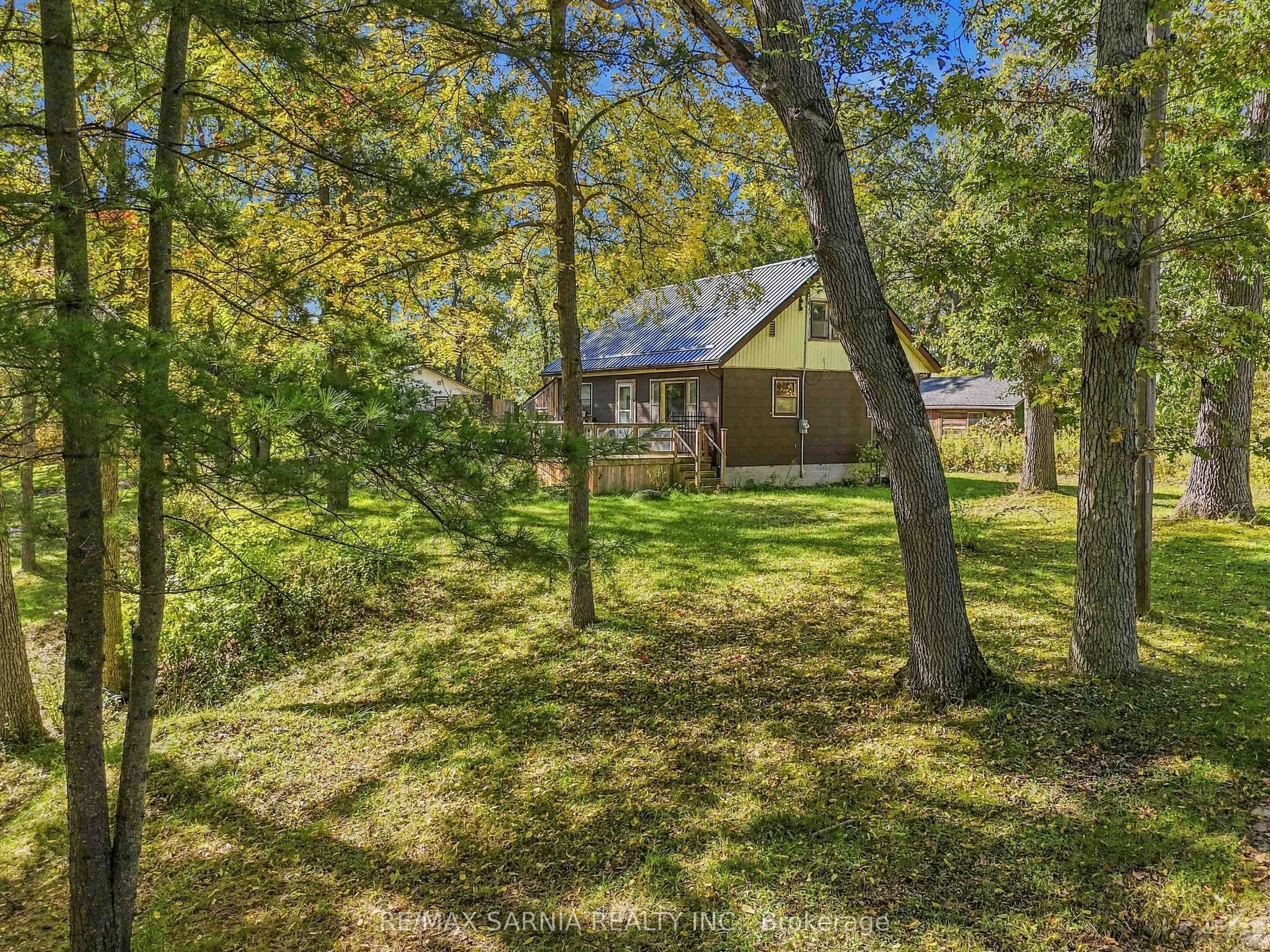 9722 LAKESHORE Road