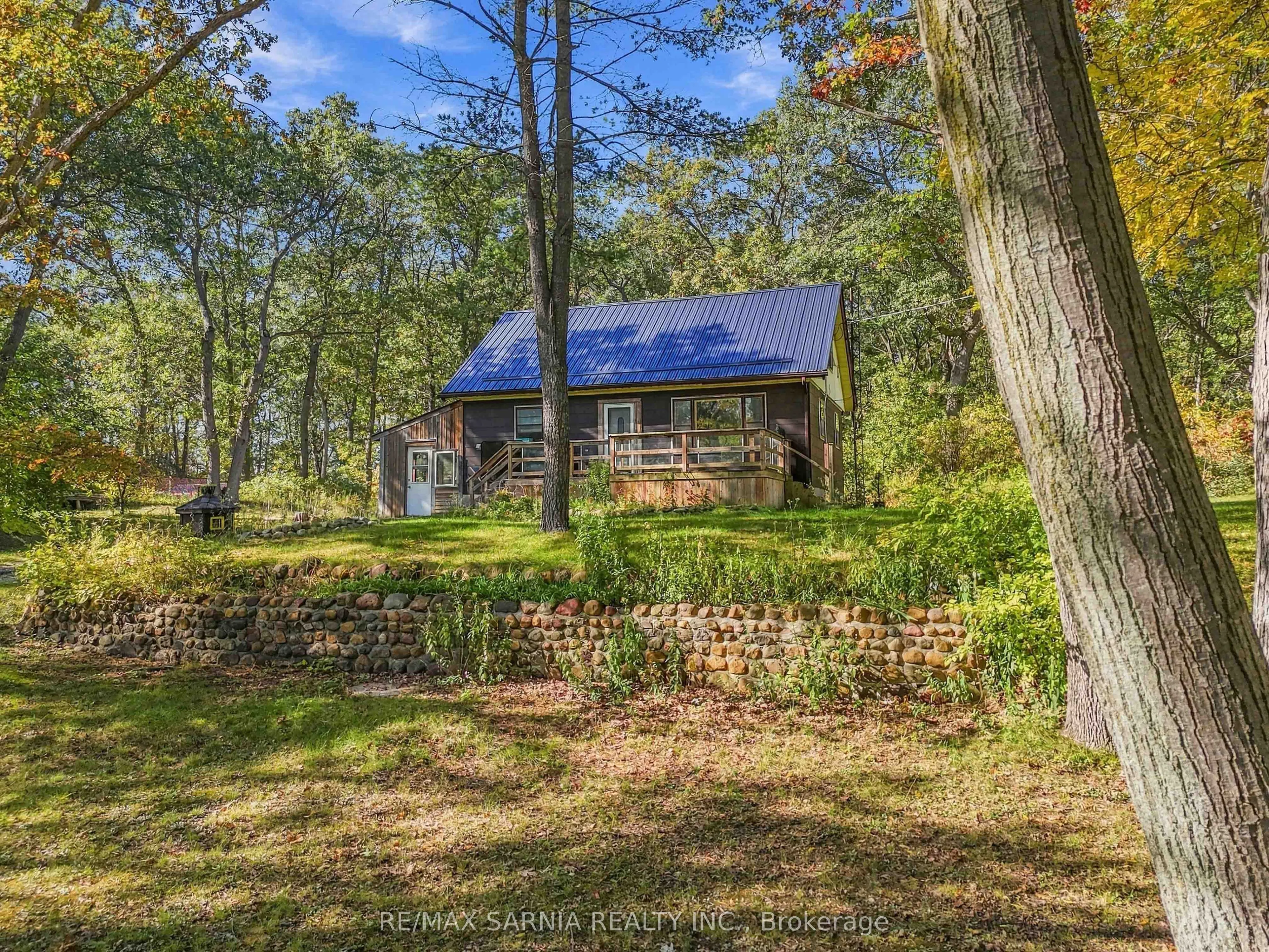 9722 LAKESHORE Road