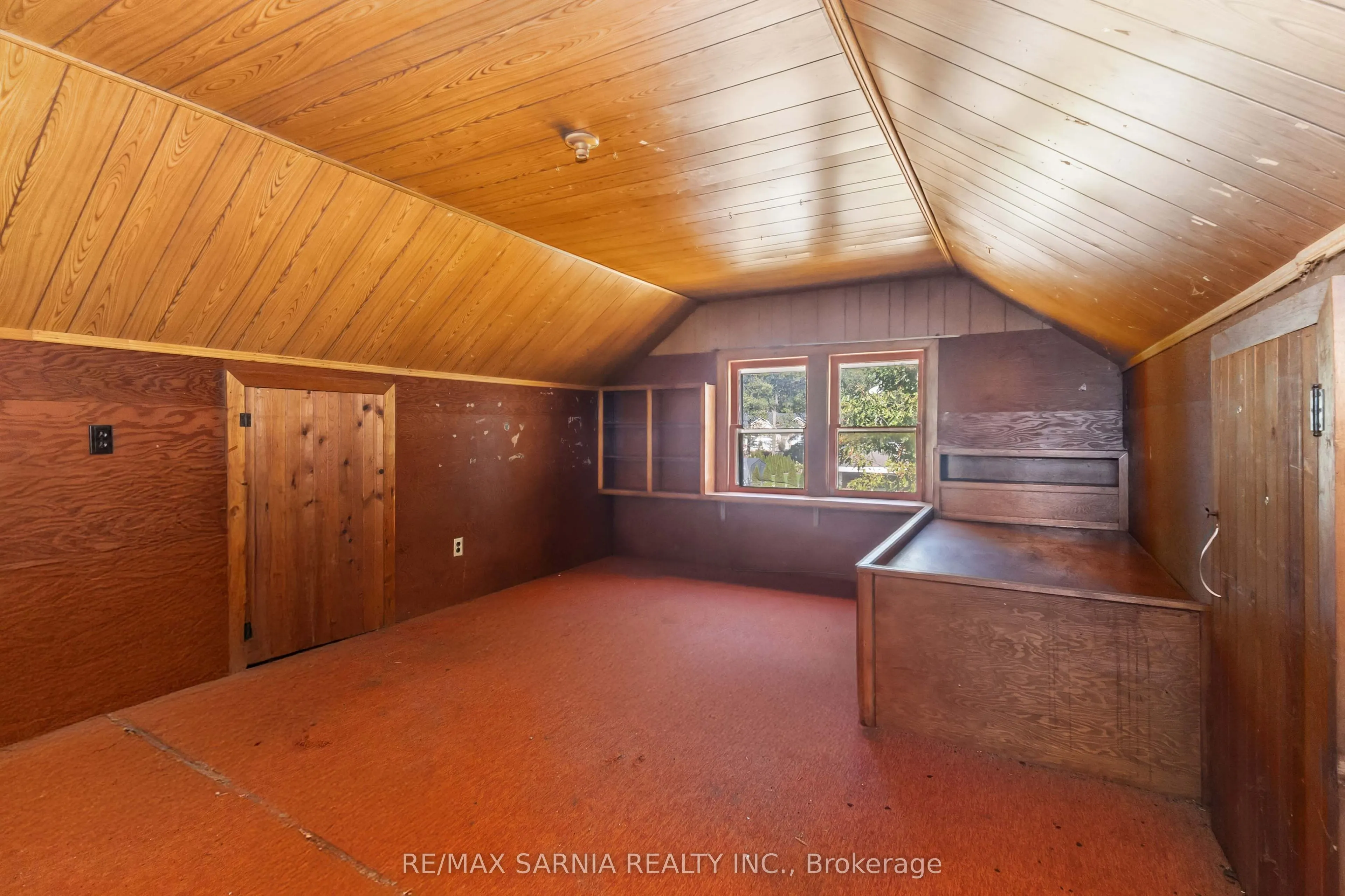 9722 LAKESHORE Road