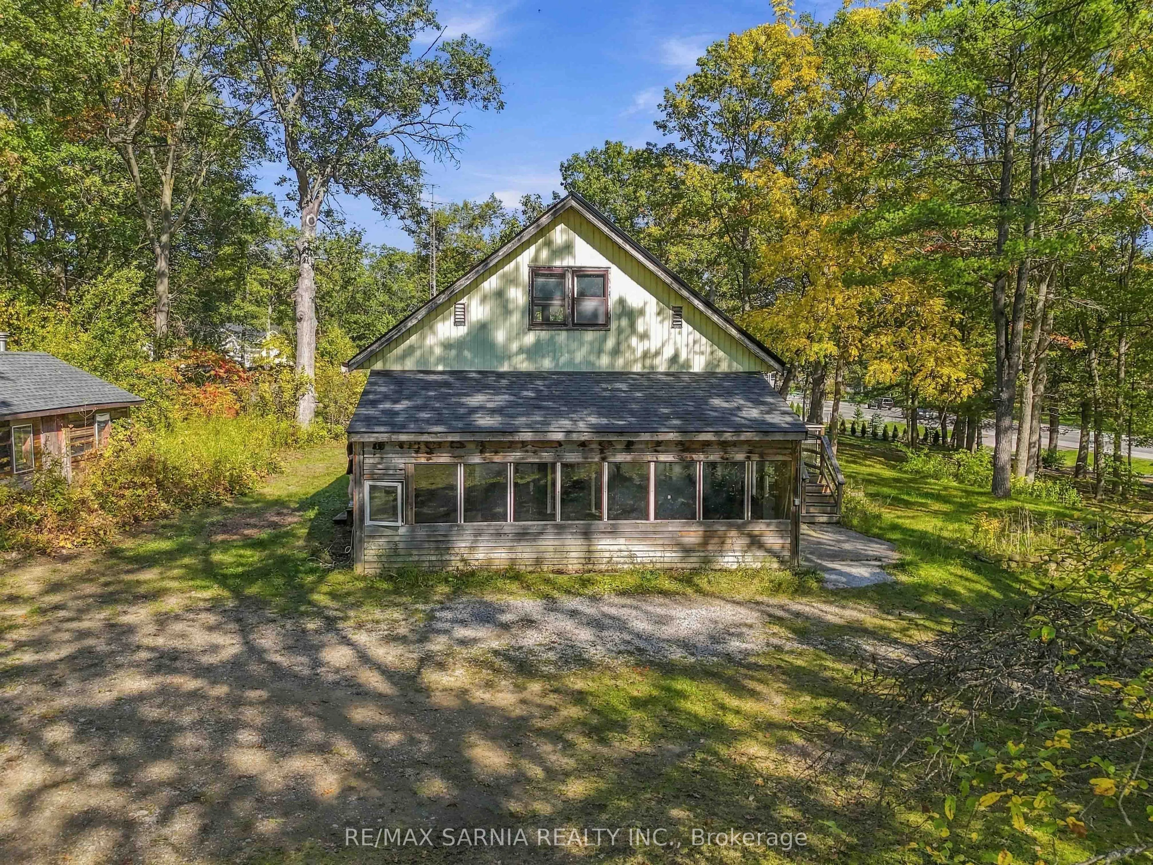 9722 LAKESHORE Road