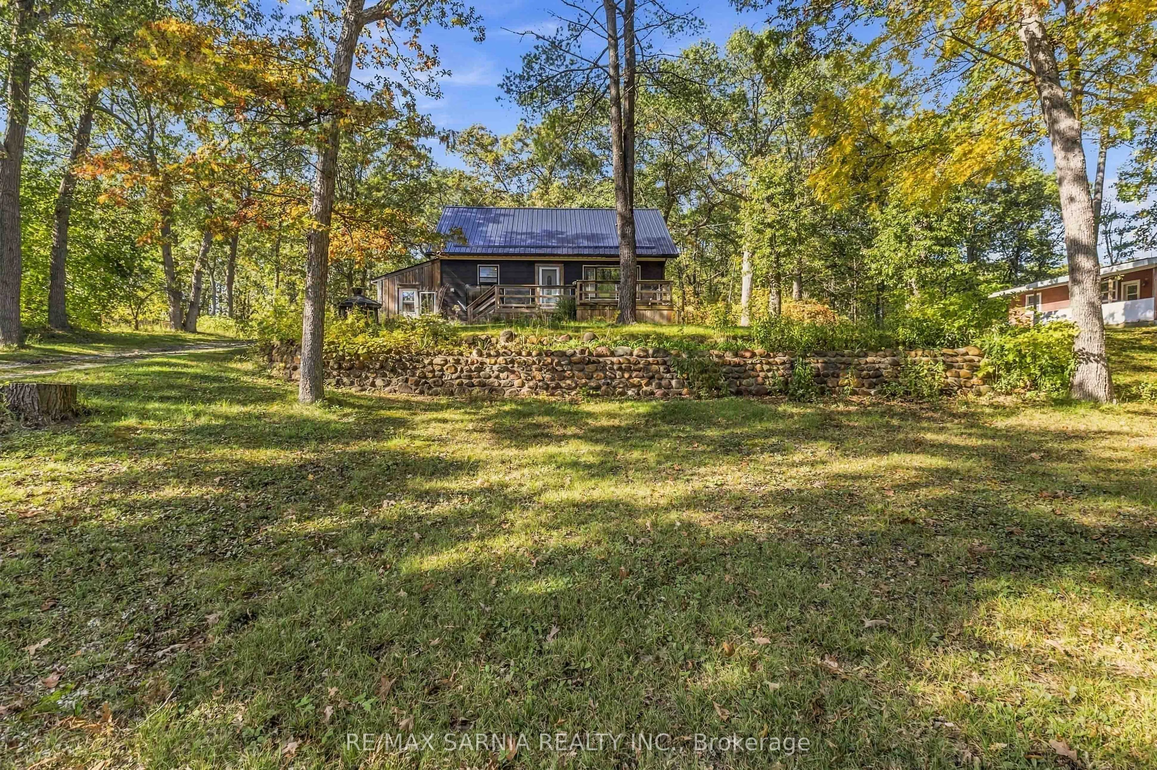 9722 LAKESHORE Road
