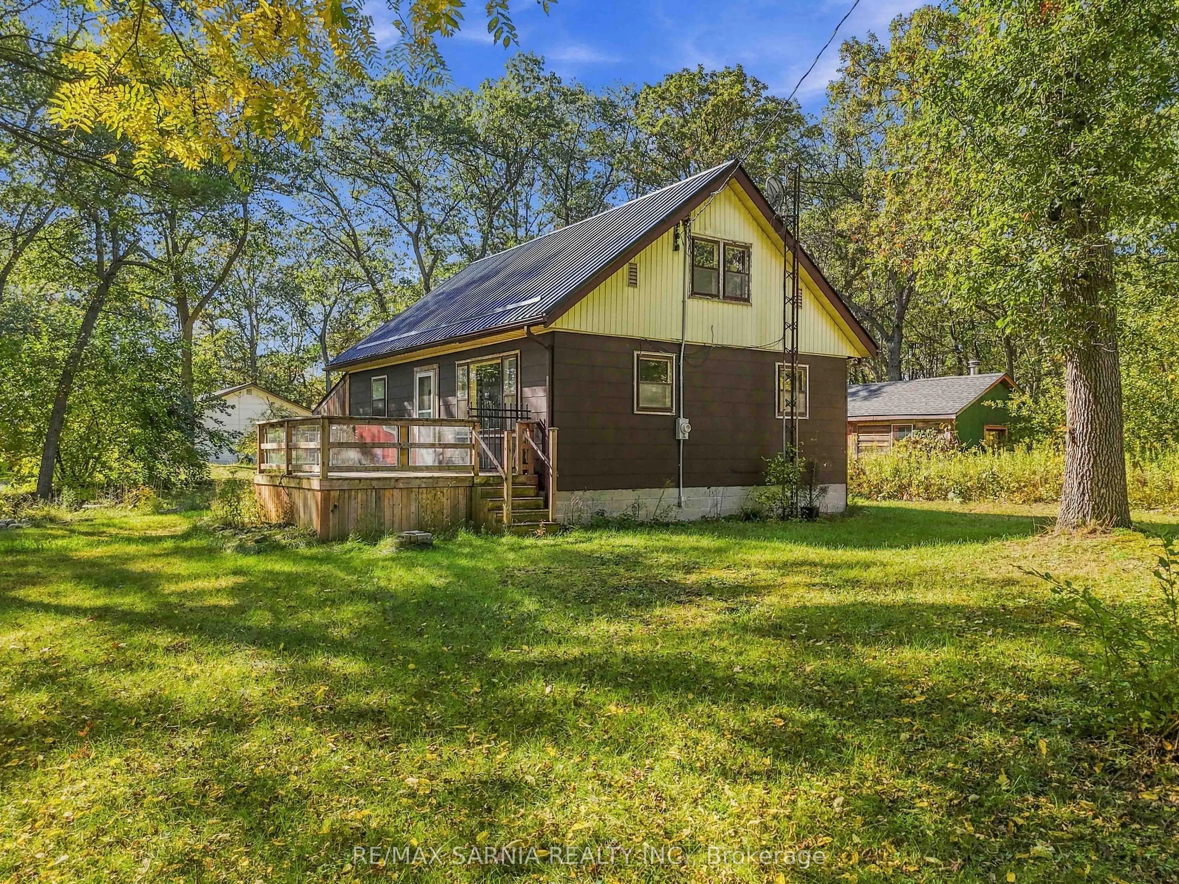 9722 LAKESHORE Road