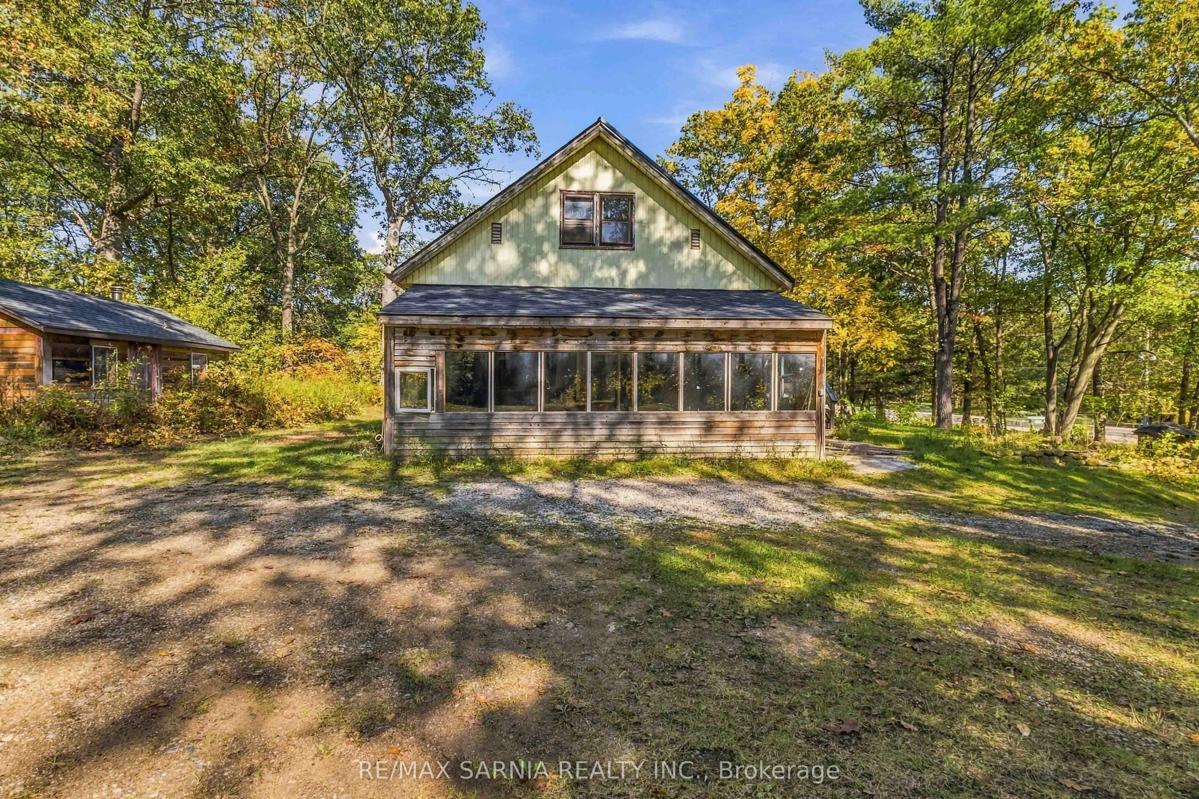9722 LAKESHORE Road
