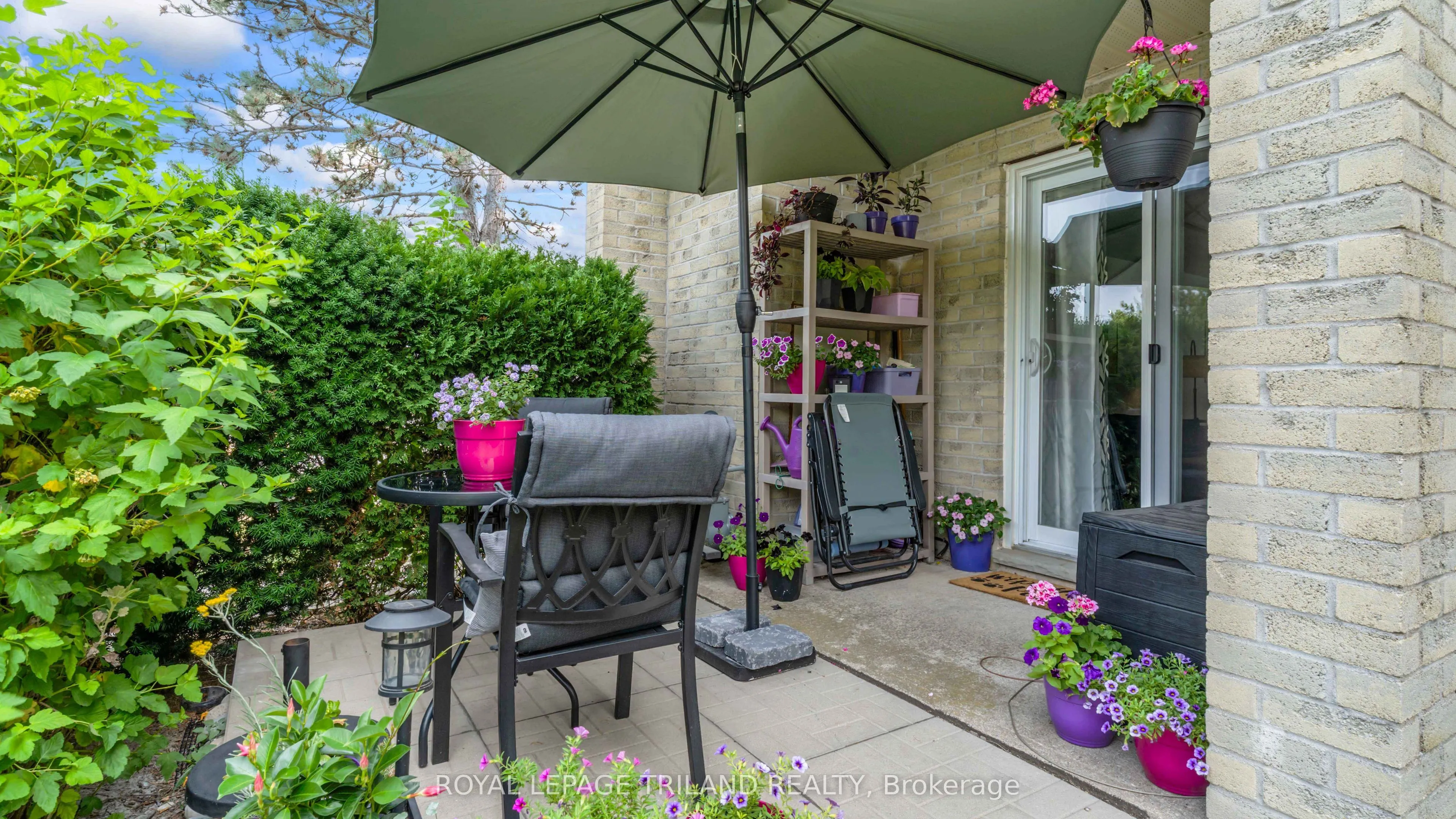 735 DEVERON Crescent #116