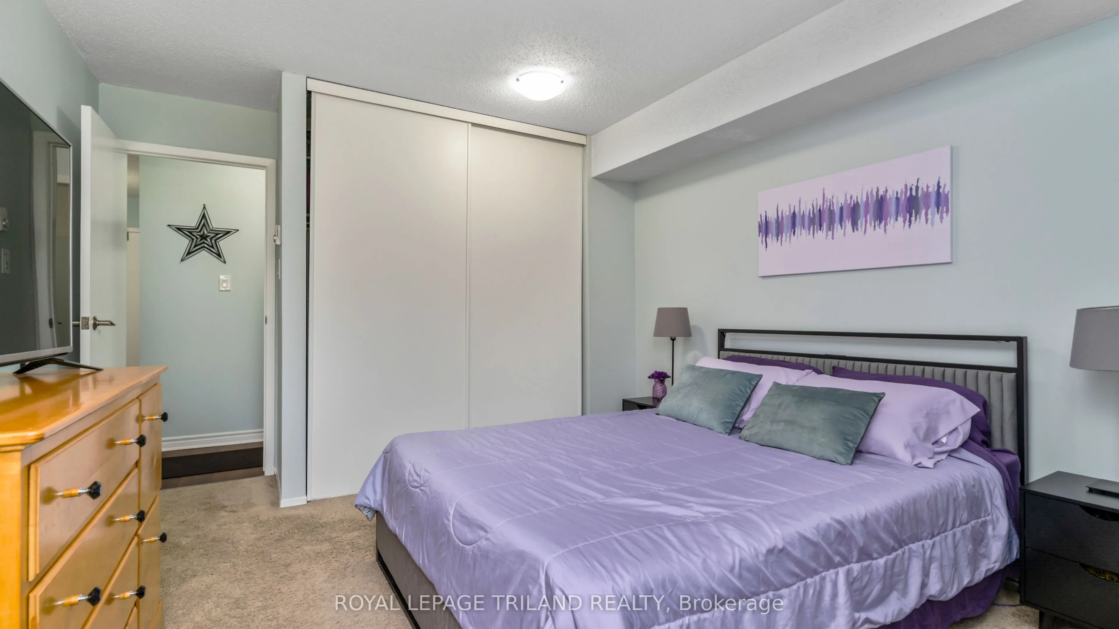 735 DEVERON Crescent #116