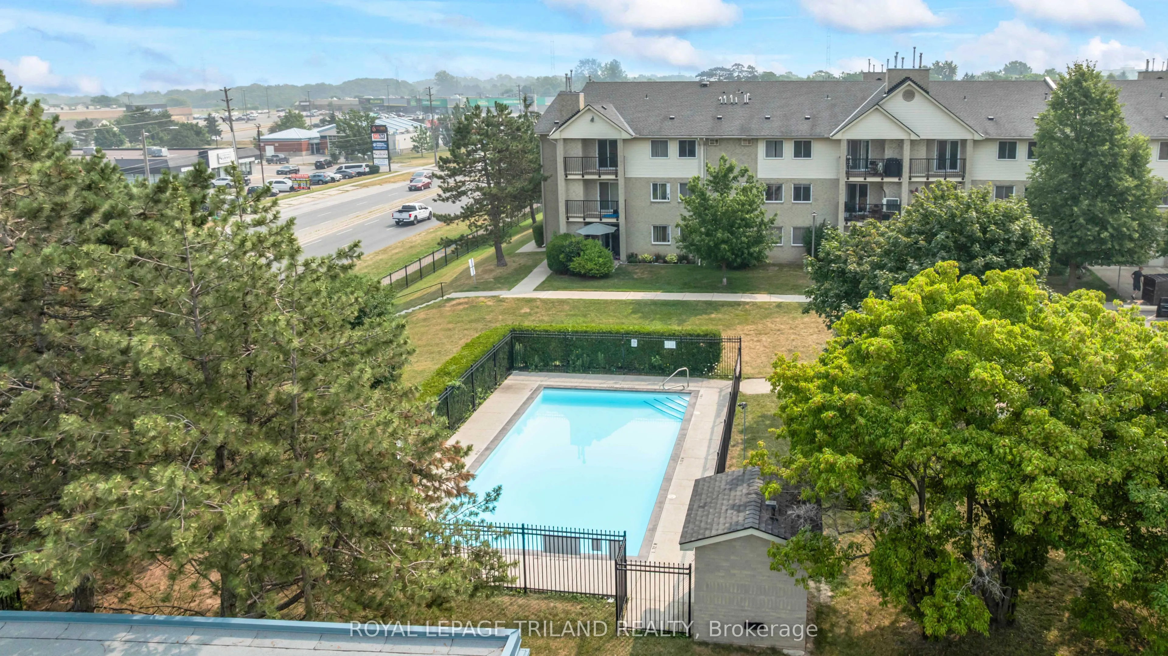 735 DEVERON Crescent #116