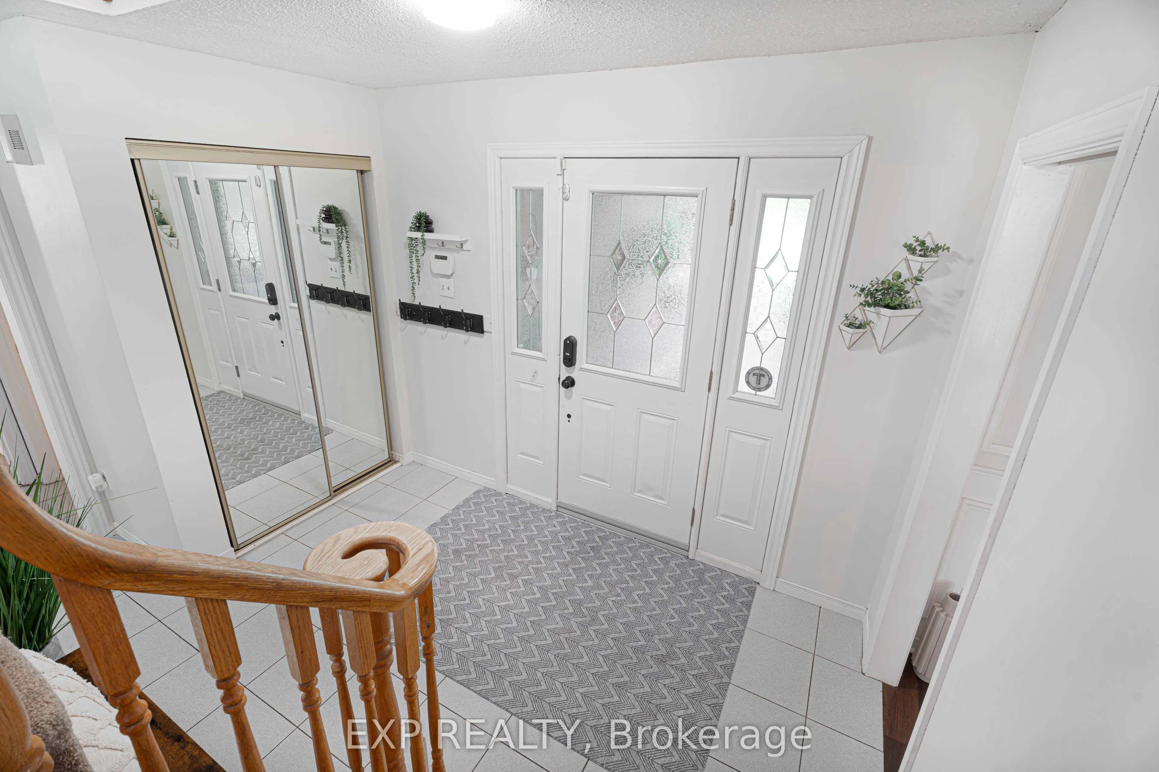 1950 Mapleridge Drive