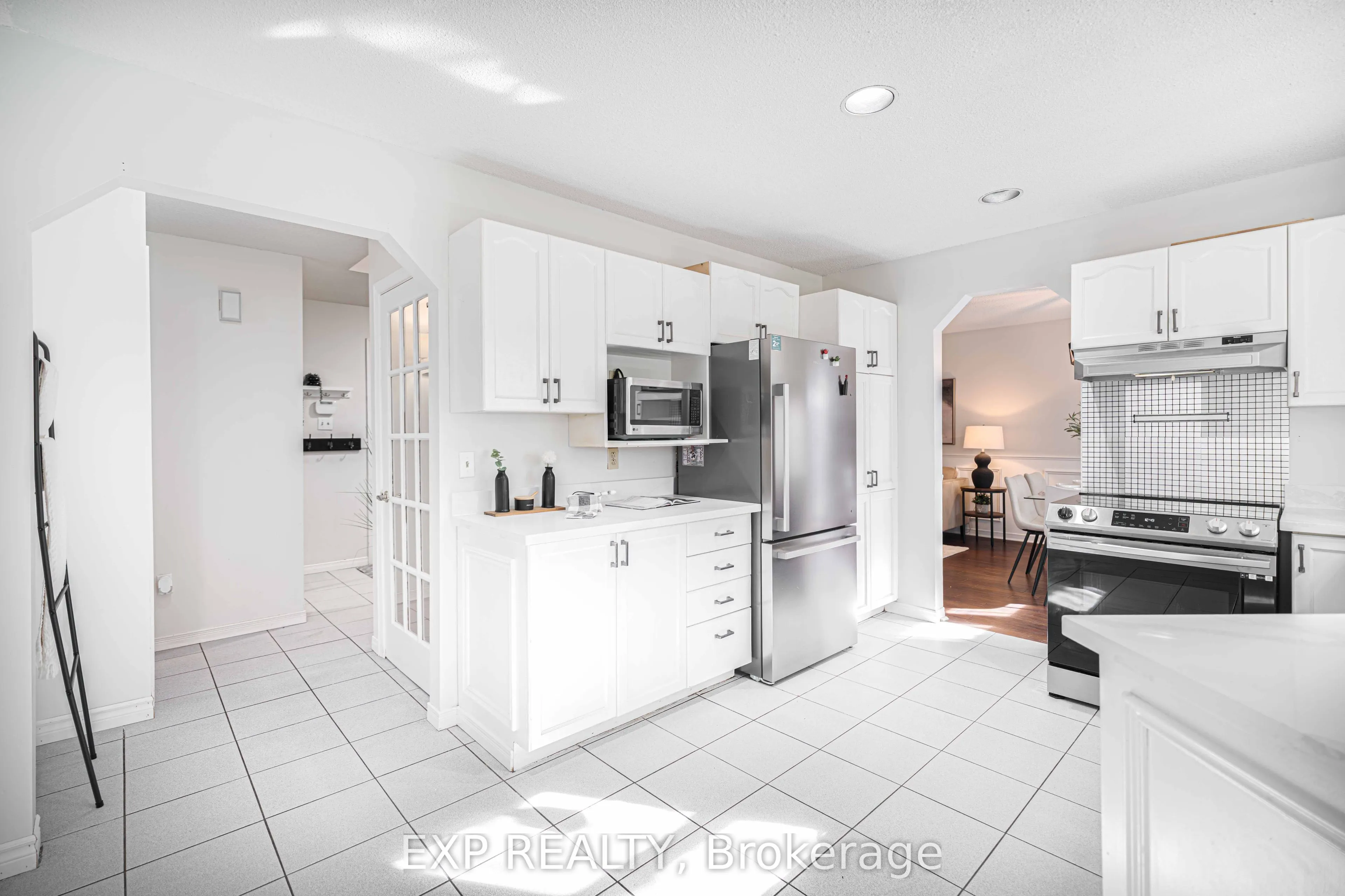 1950 Mapleridge Drive