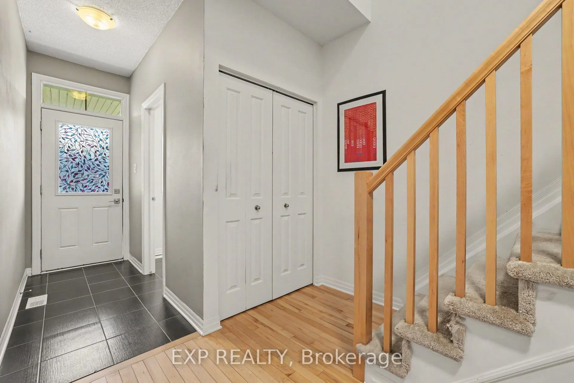 115 Hawkshaw Crescent