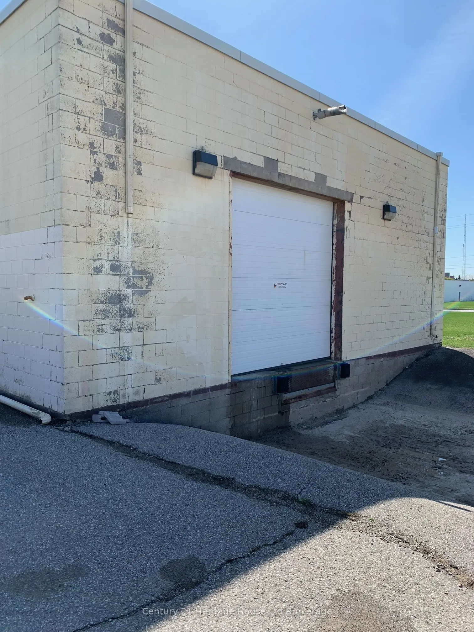 Unit Q, 120, Turnbull Court