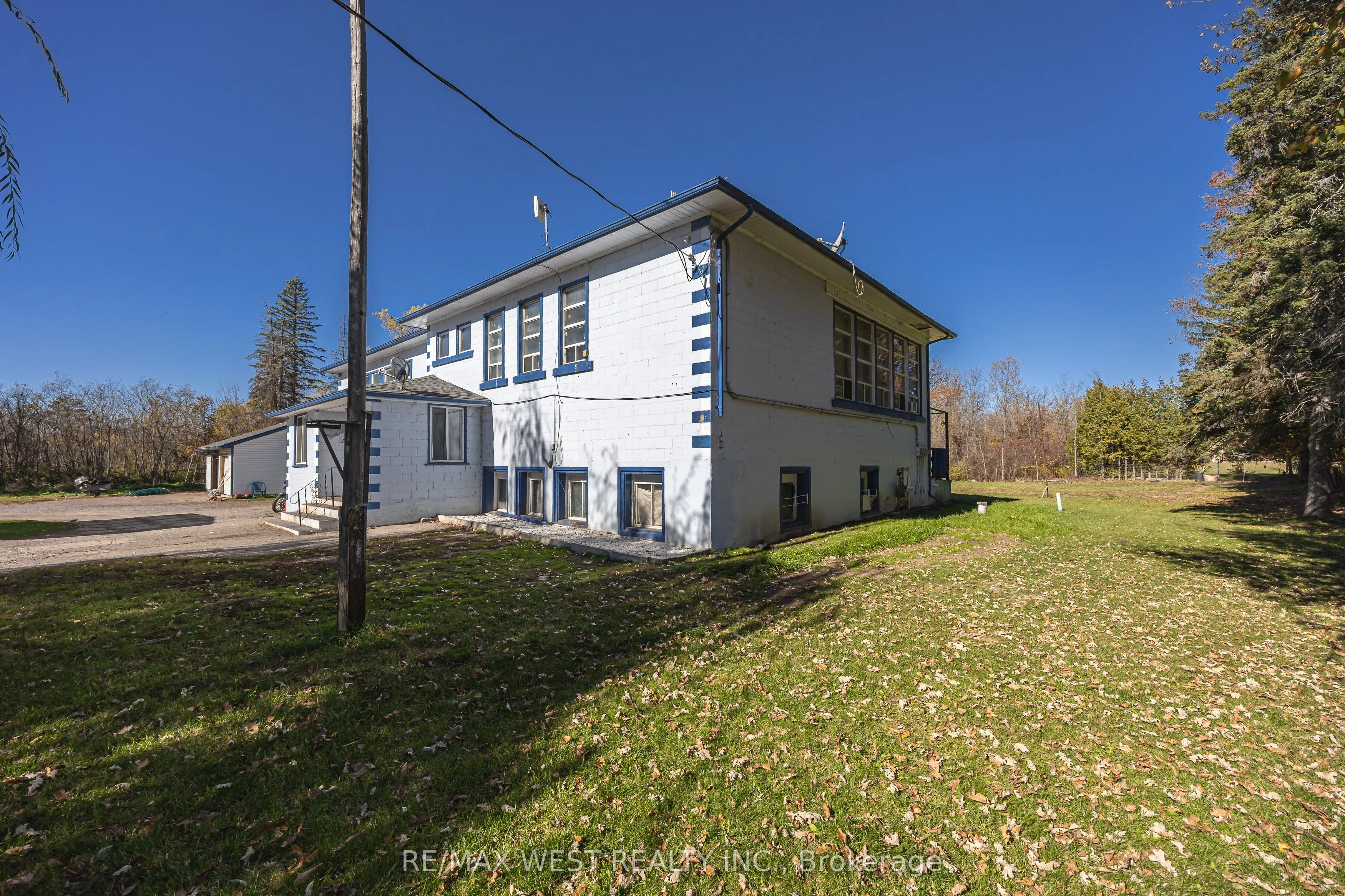1 Deloro Street
