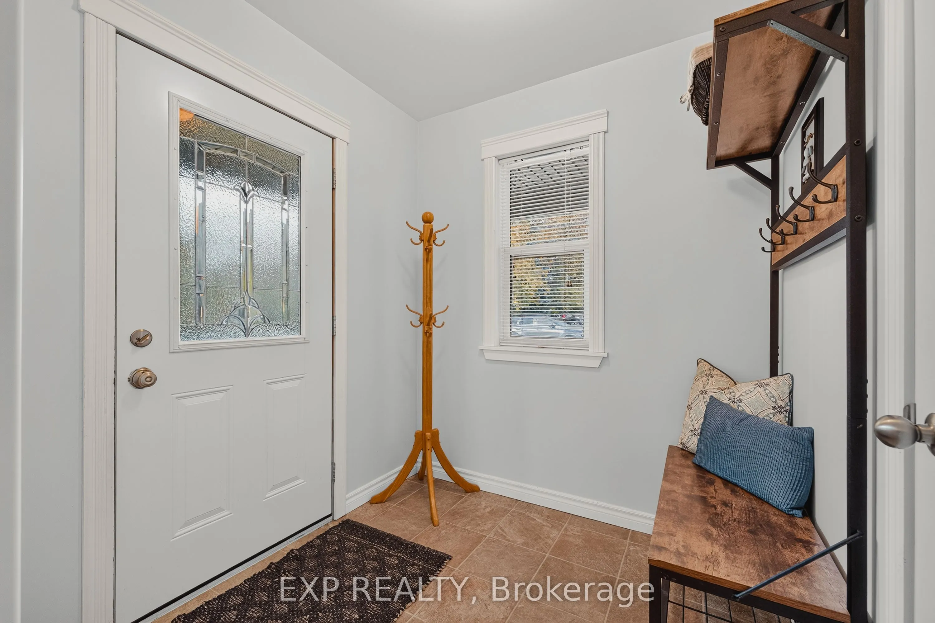 628 Elizabeth Street W